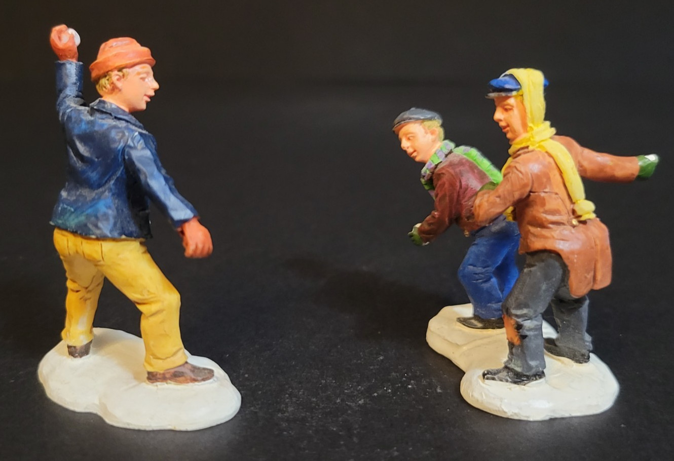 Lemax Christmas Village Town Snowball Fight 22554 Boys Playing Snow Throwing