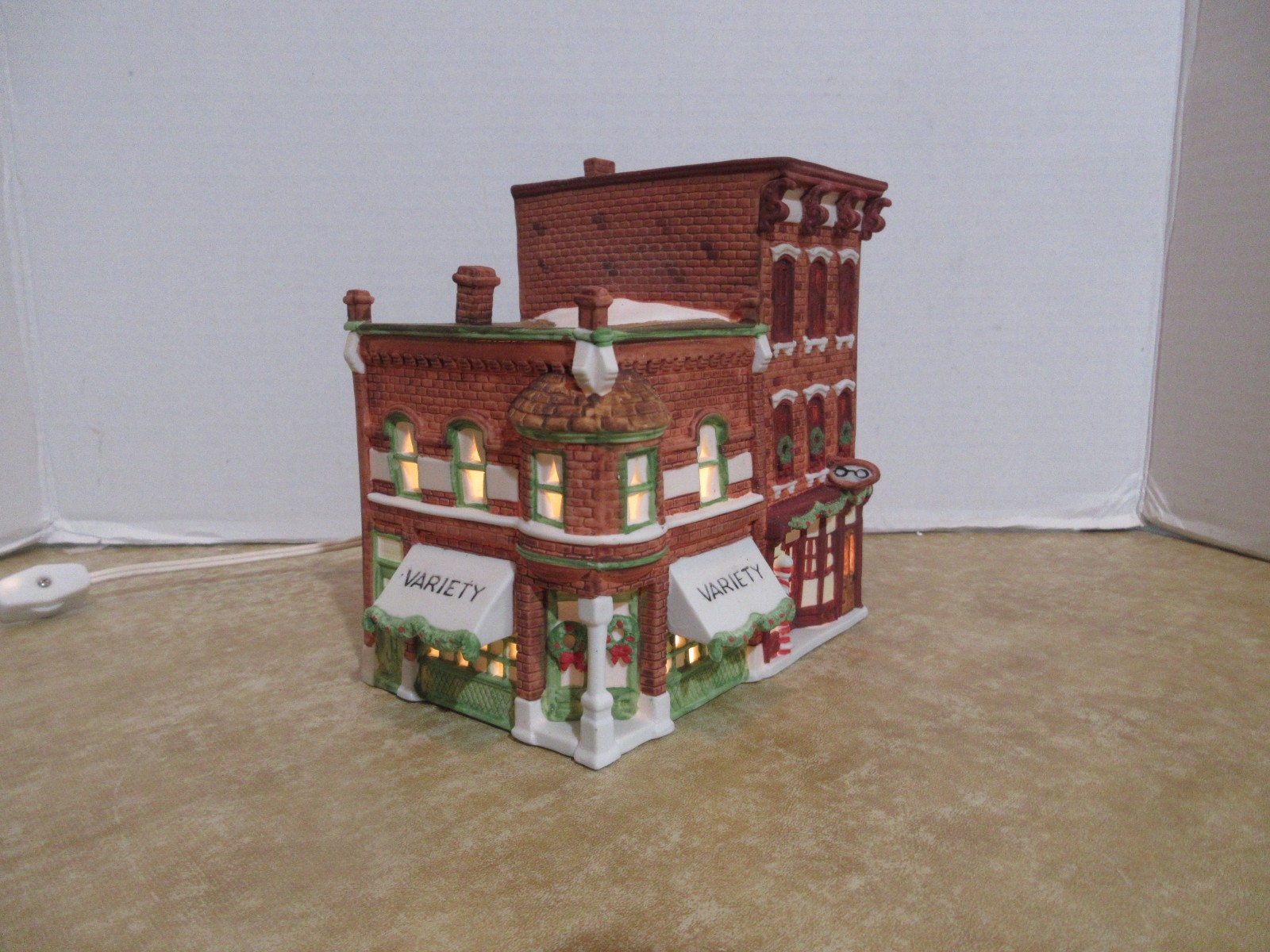 Dept. 56 Heritage Christmas In The City 1988 Variety Store & Barber Shop #5972-2