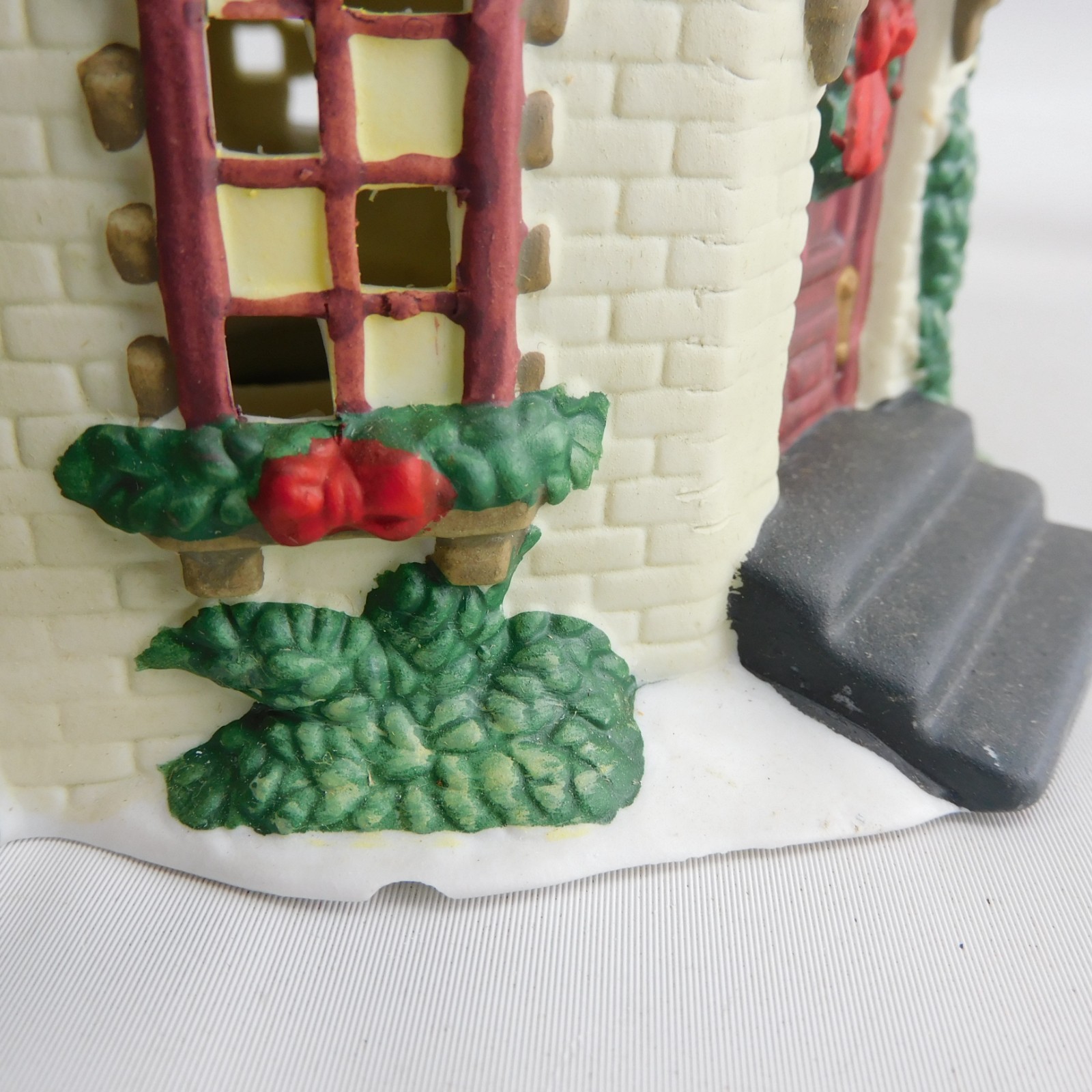 Octagon Chapel Dickens Collectables Christmas Village Lighted Porcelain 10″H