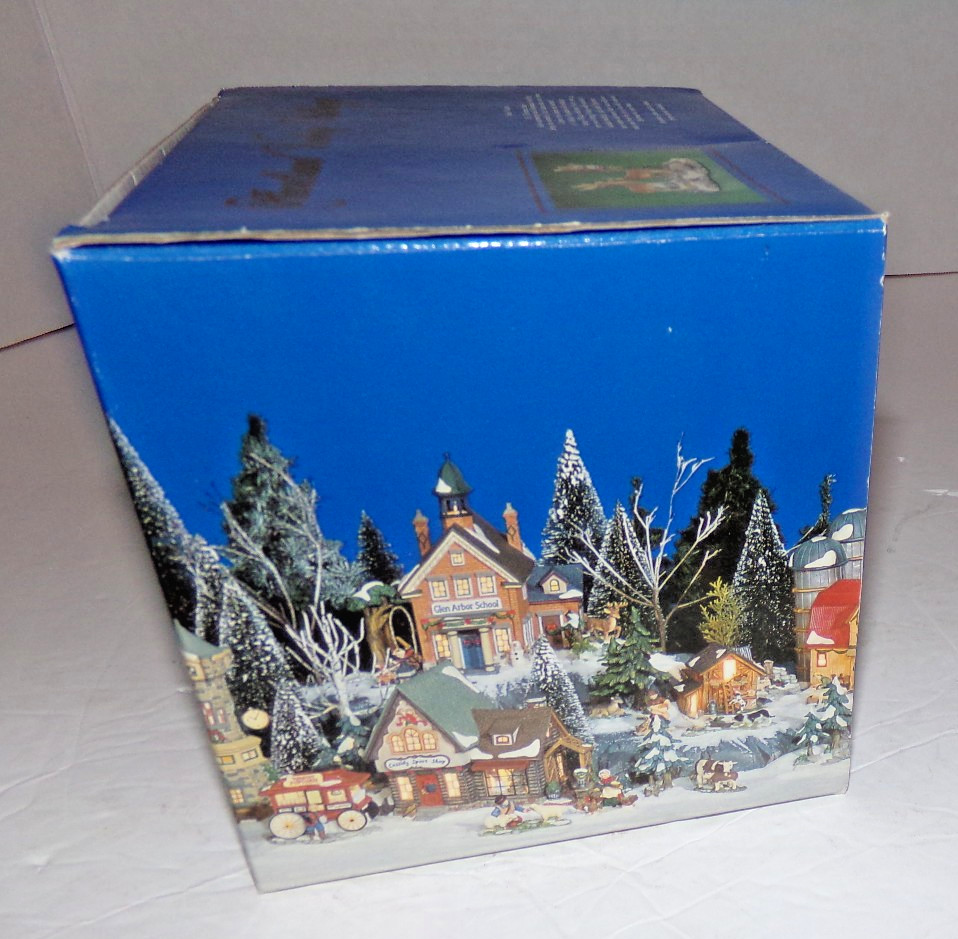 Heartland Valley Village Deluxe Accessory 4″ h Deer Elk Couple w/No Hunting Sign