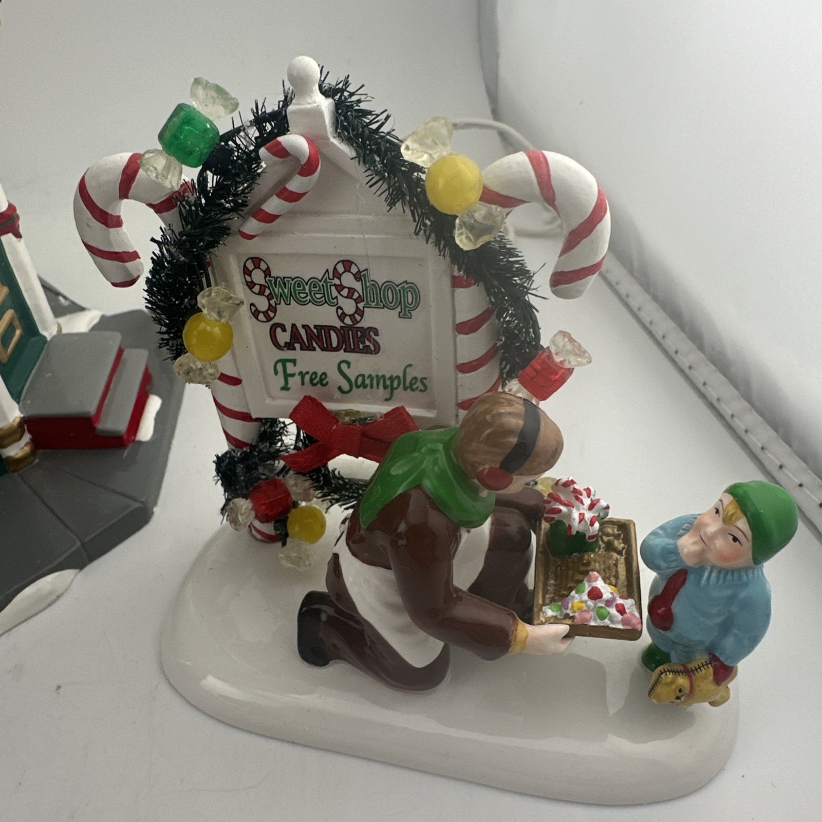 Dept 56 Original Snow Village – Sweet Shop Holiday Gift Set – EUC
