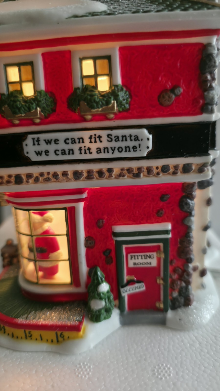 Dept 56 North Pole – Santa’s Tailor Shop – Mint In Box 56793 Sewing W/ Acc