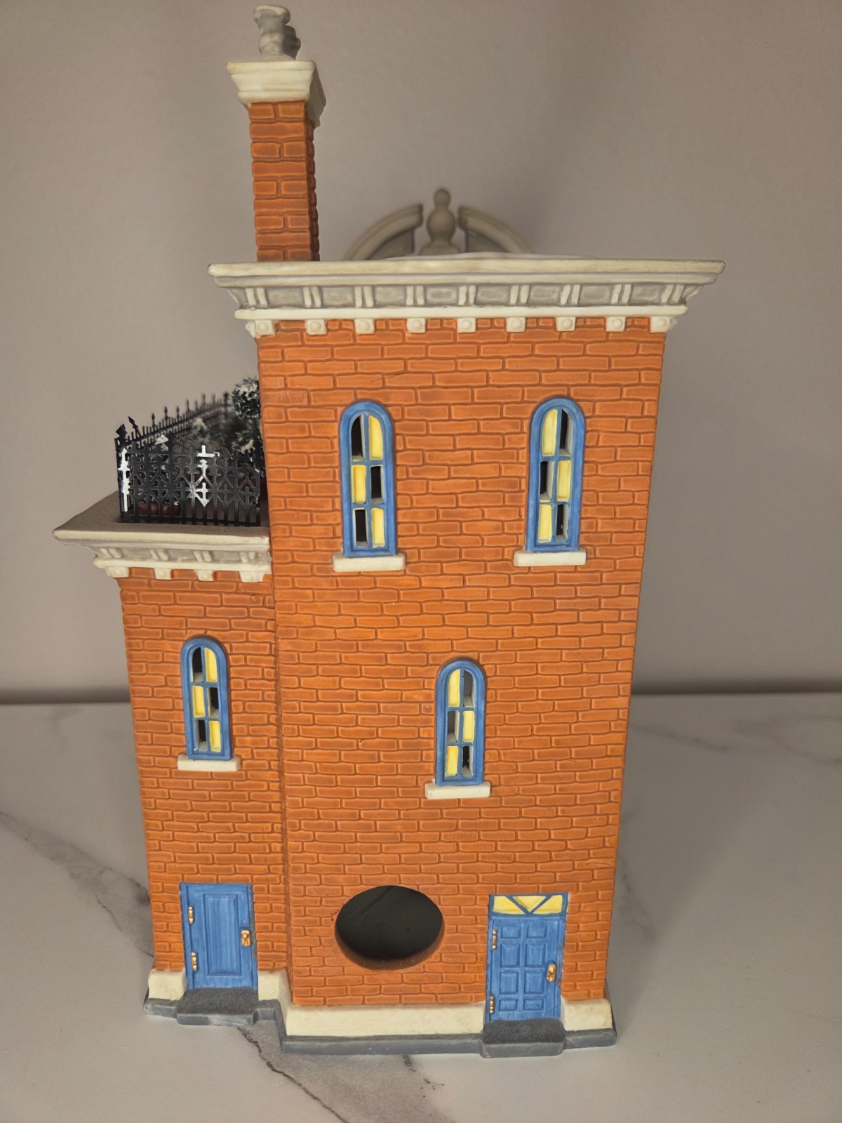 Department 56 – Heritage Village Collection – Ivy Terrace Apartments