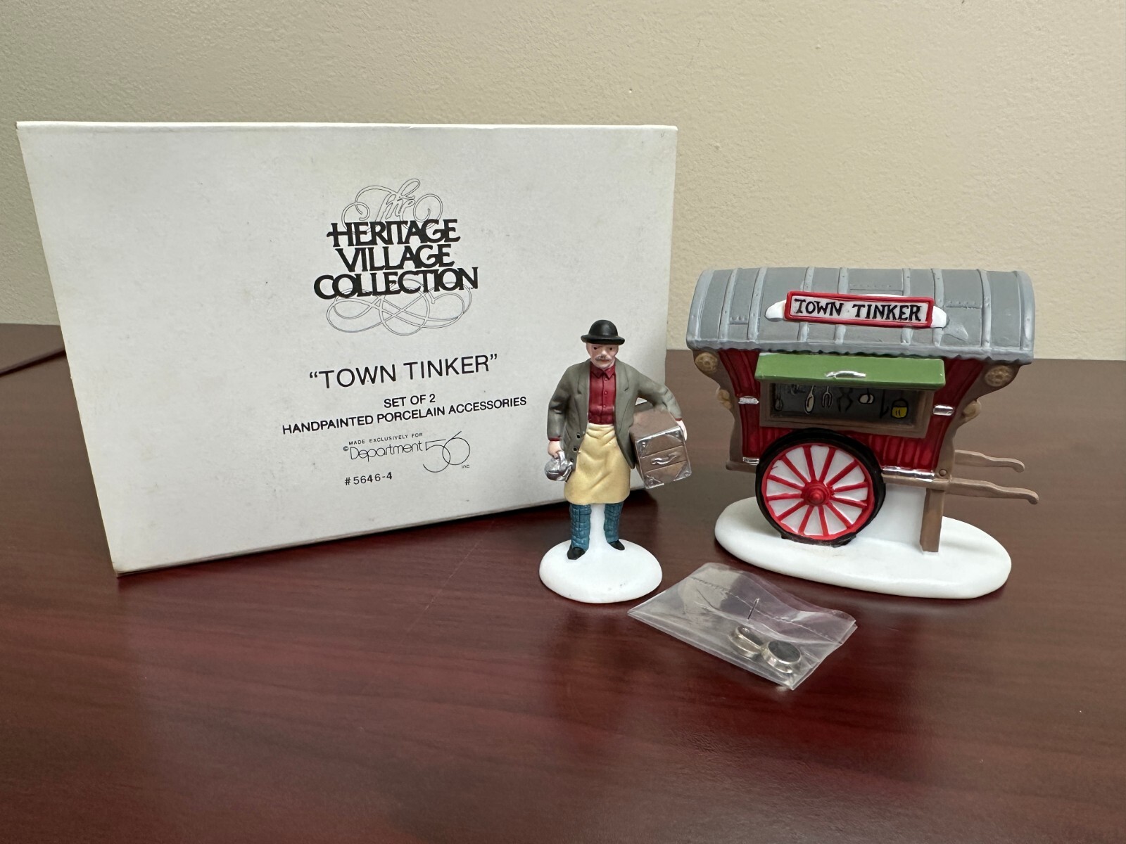 Department 56 Heritage Village “Town Tinker” w/Box #5646-4