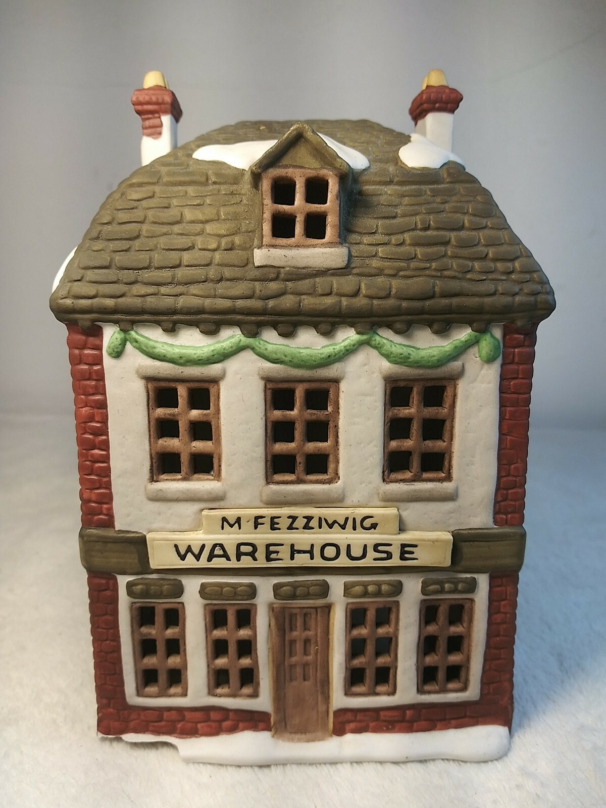 1986 Dickens Village Series A Christmas Carol M Frezziwig Warehouse -CHIPPED-