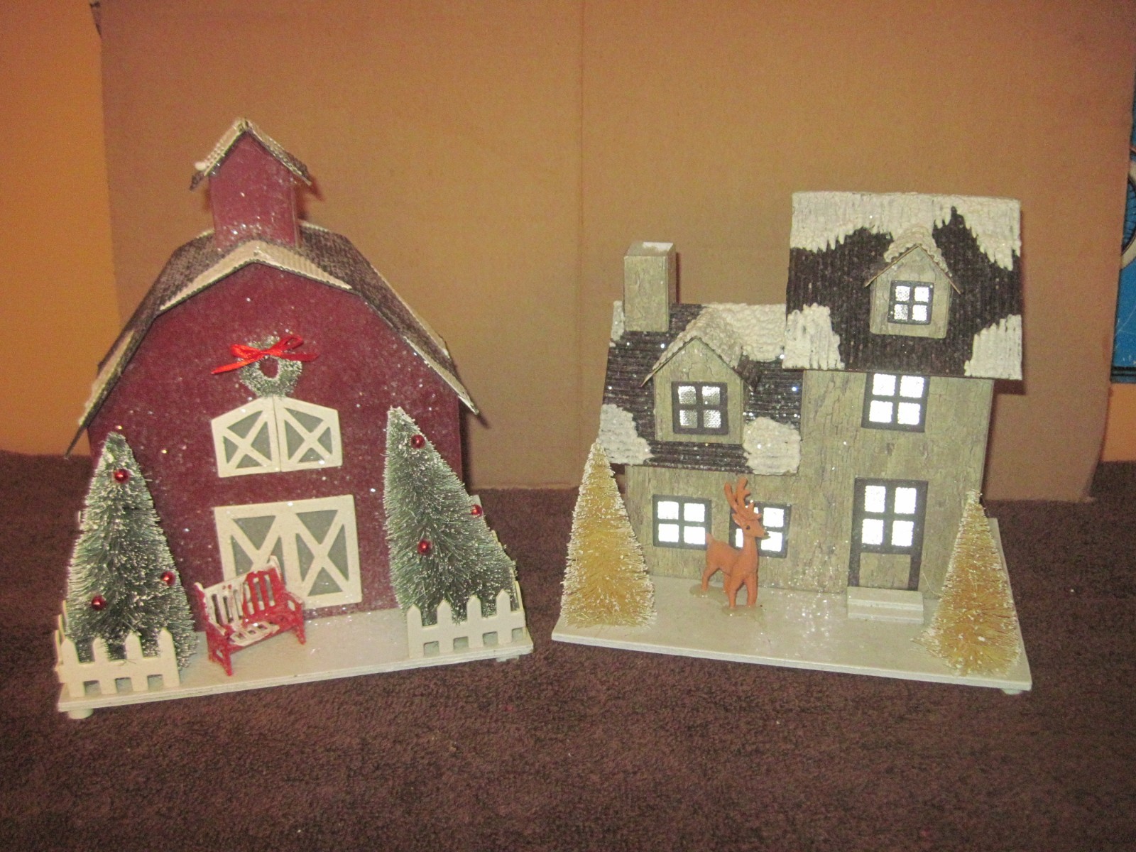 2 Christmas Reproduction Light up Particle Board? Bldgs. House & Barn, Read Deta