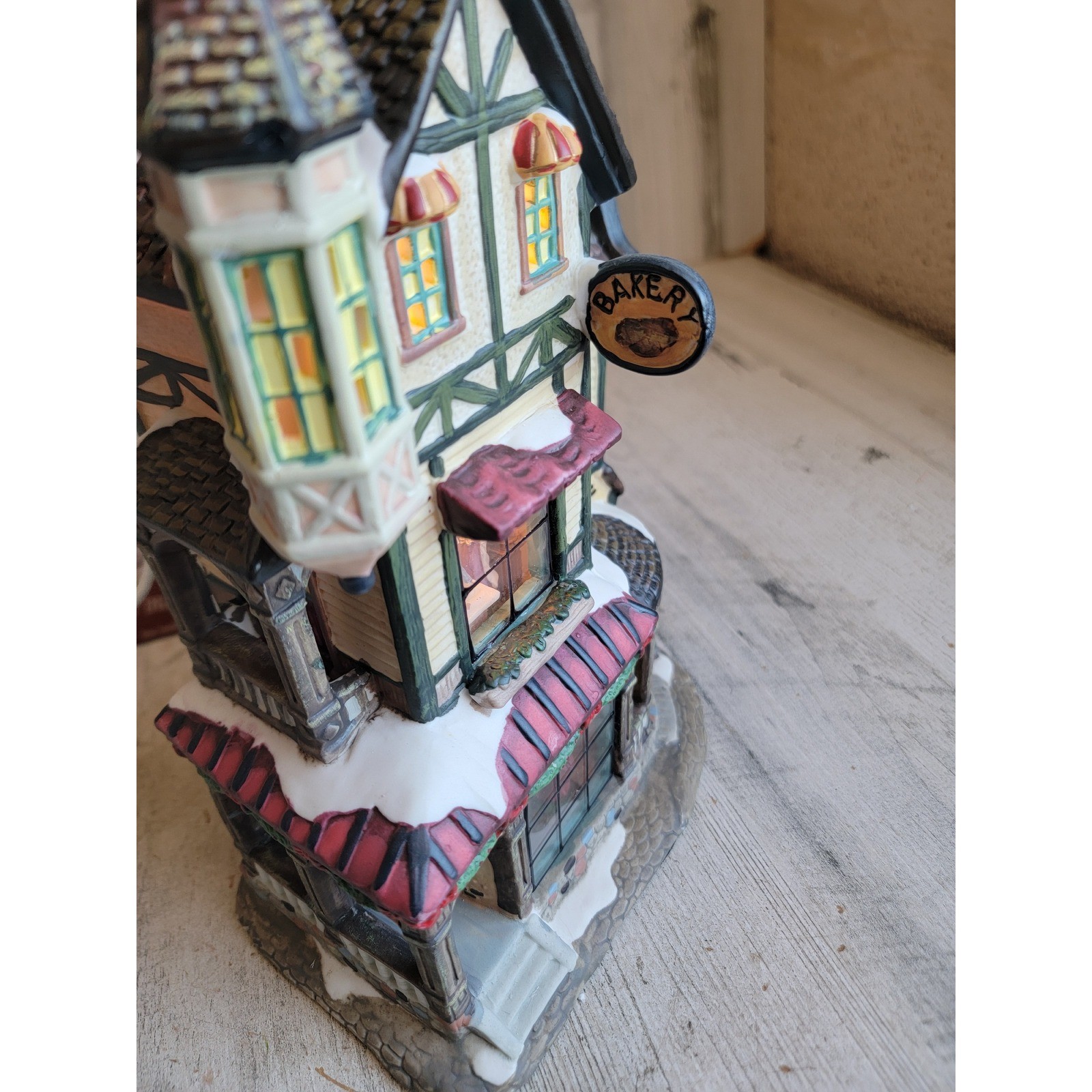 Lemax NEW vintage bakery Victorian Village accessory Xmas home decor