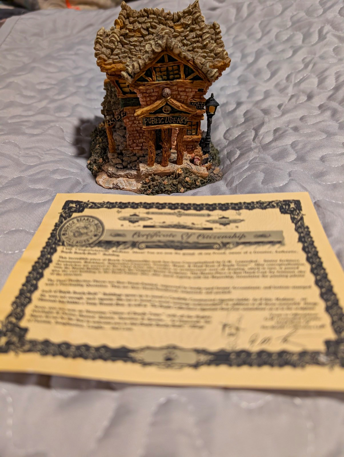 Boyds Bearly-Built Villages Boyds Town Public Library House Resin Painted Boxed