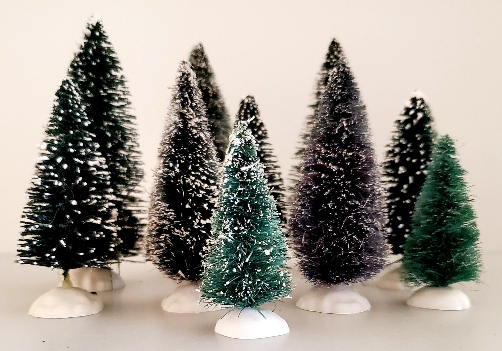 Lot of 11 Christmas Village Trees – Trees #03💖