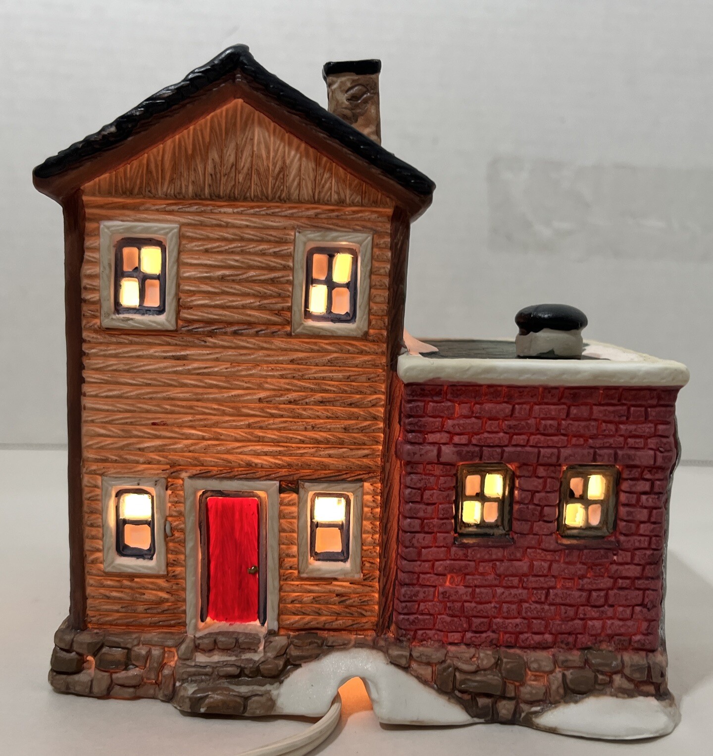 1995 Seasonal Specialties Dick&Dottie’s Country Store Village Illuminated 6×6 In