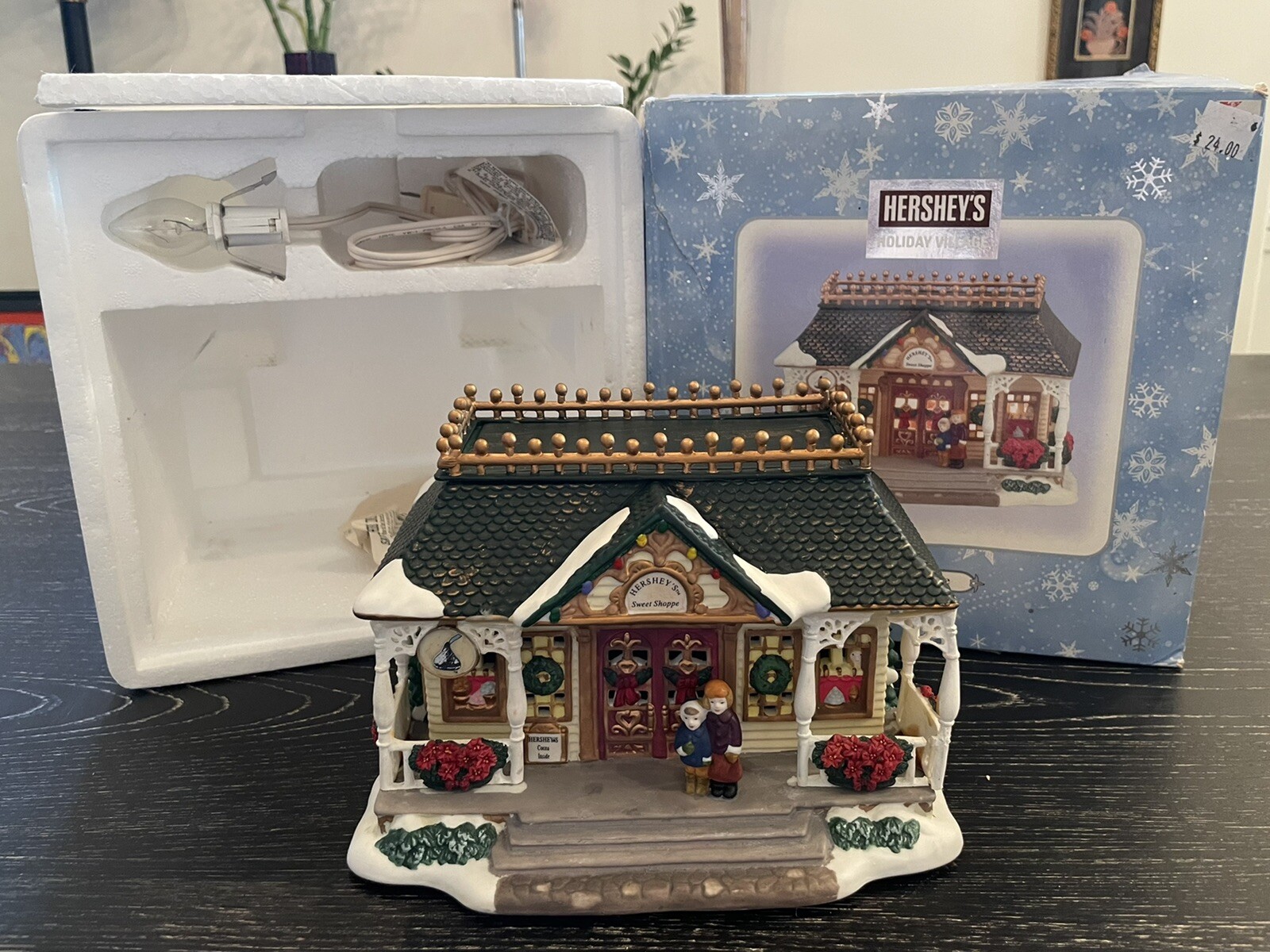 Hersheys Holiday Village Sweet Shoppe w/ Lite, Orig Box, Preowned w/ Some Damage