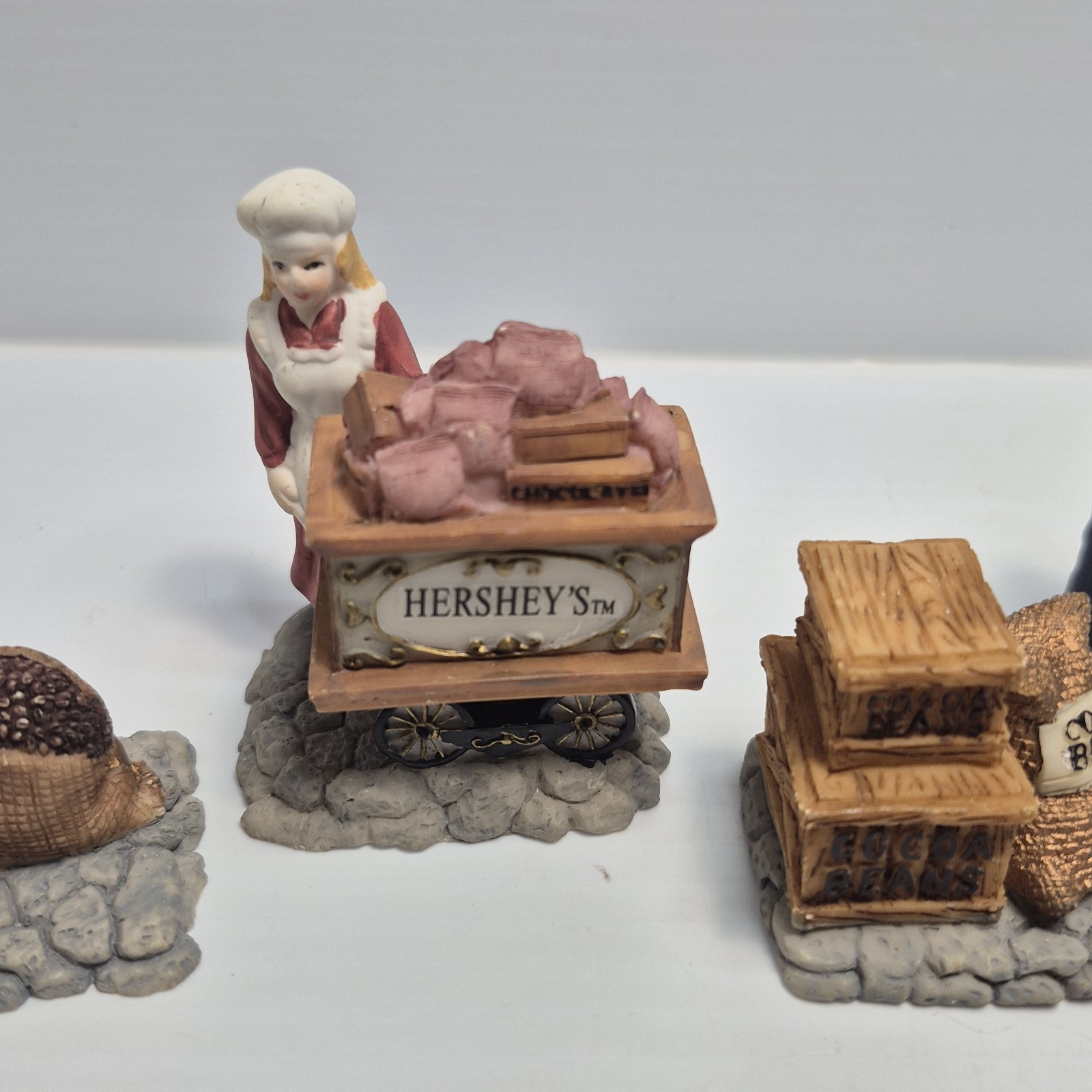 Vtg Hershey’s Holiday Village Set Candy Cart, Cocoa Bean Crates & Man Lot Of 4