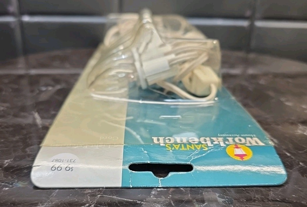 Santas Workbench 5 Light Cord Set For Porcelain Lighted House 2004 Jo-Ann Stores
