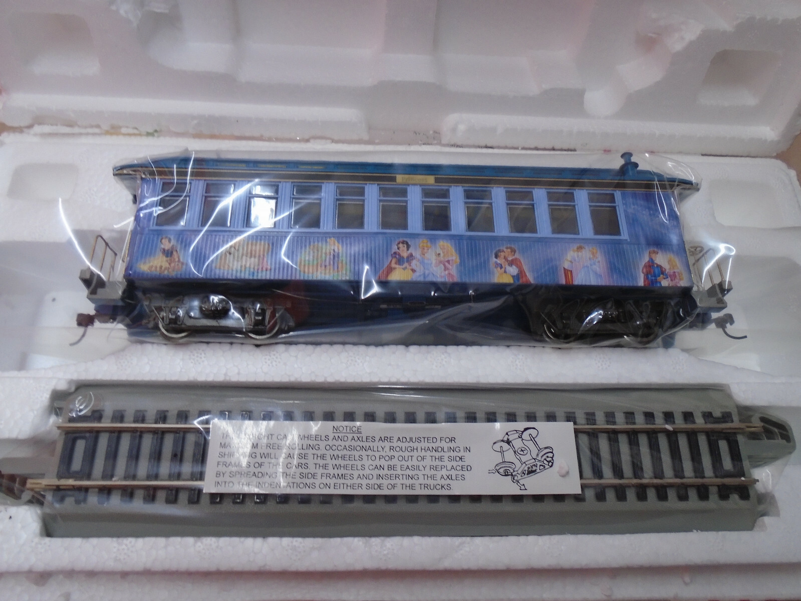 Hawthorne Village Magic of Disney Express Princess Passenger Car with Track New