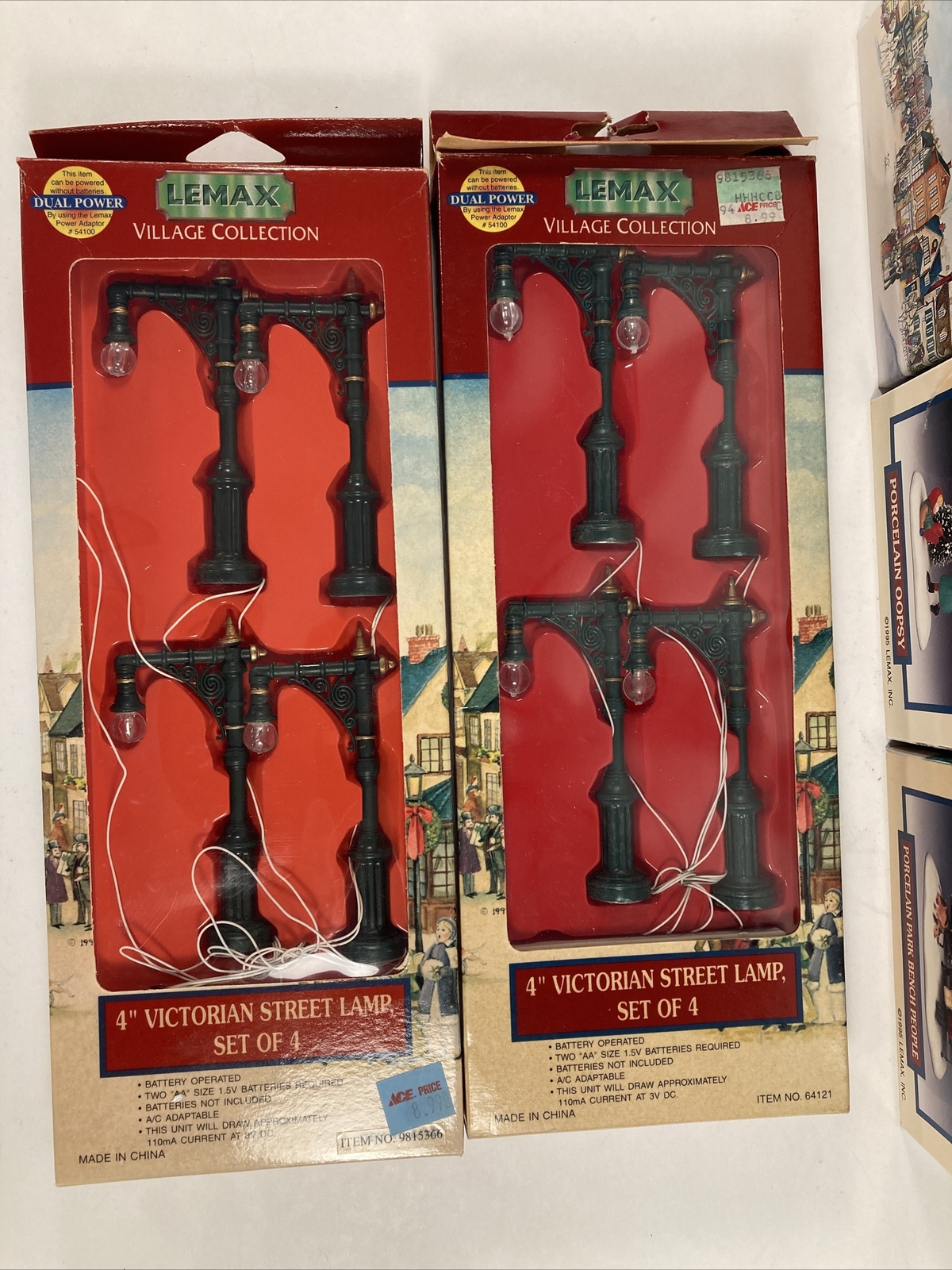 Lemax LOT 4″ Victorian Street Lamps and Figures