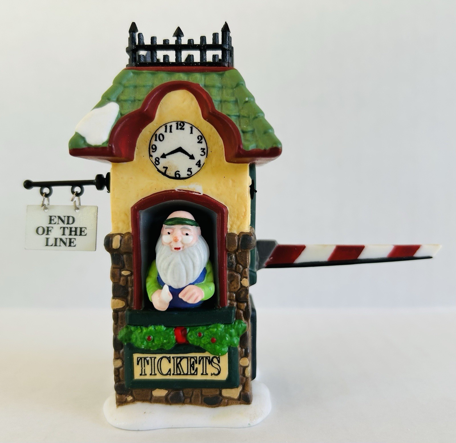 Dept 56 Heritage Christmas Village People End Of The Line #56370