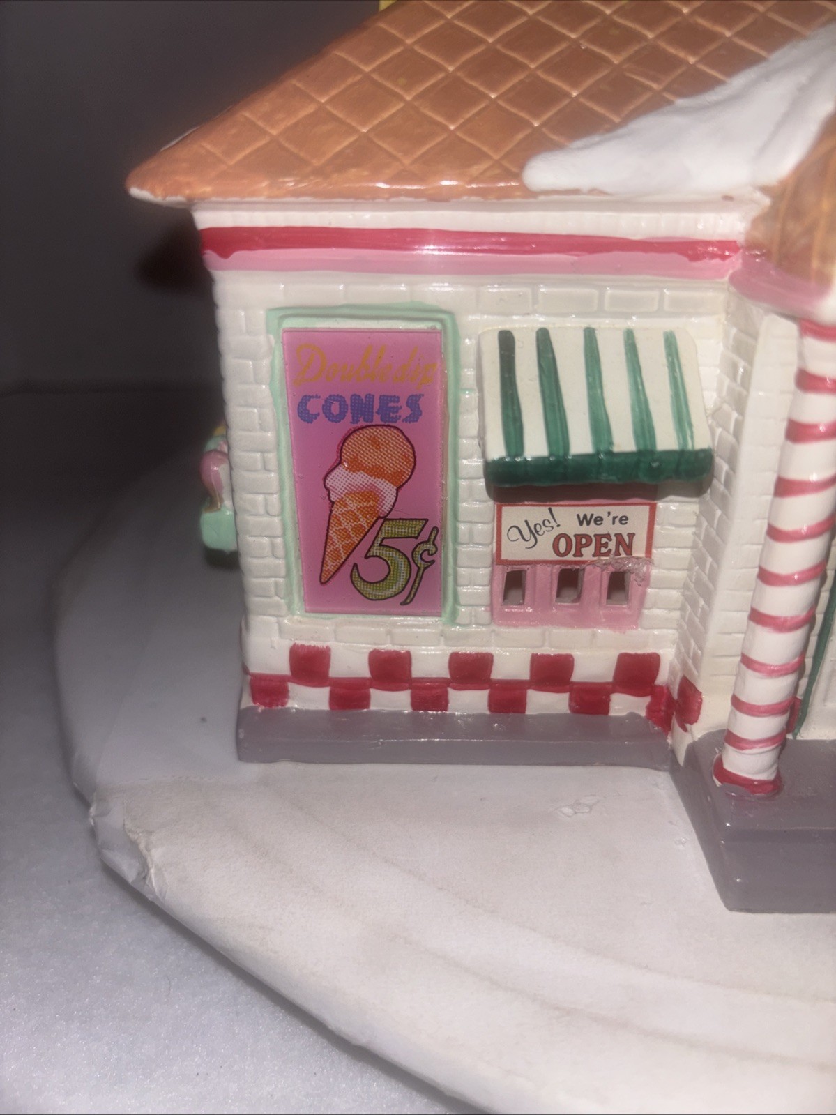 DEPT 56 “56 FLAVORS ICE CREAM PARLOR” ~ **ORIGINAL SNOW VILLAGE** RARE PIECE !!!