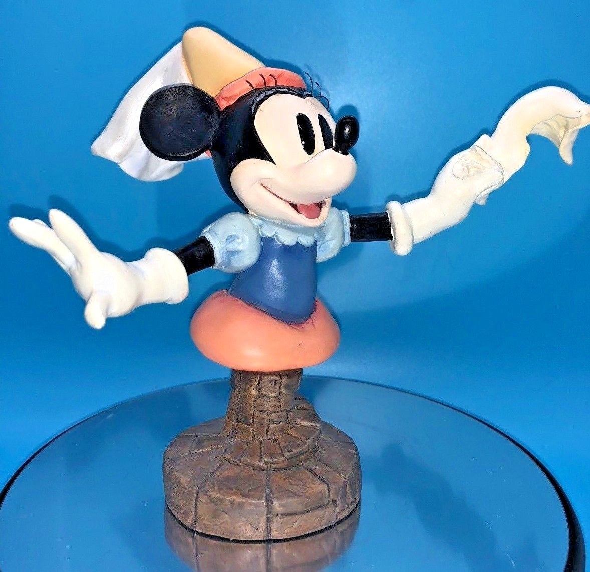 Disney’s Enesco Grand Jester Bust – PRINCESS MINNIE Statue/Figure