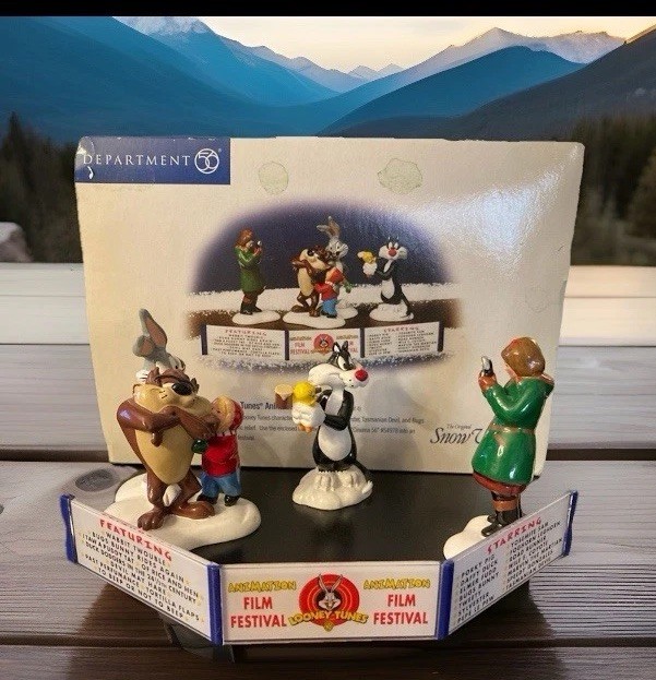 DEPT 56 THE LOONEY TUNES ANIMATION FILM FESTIVAL TOONS ORIGINAL SNOW VILLAGE