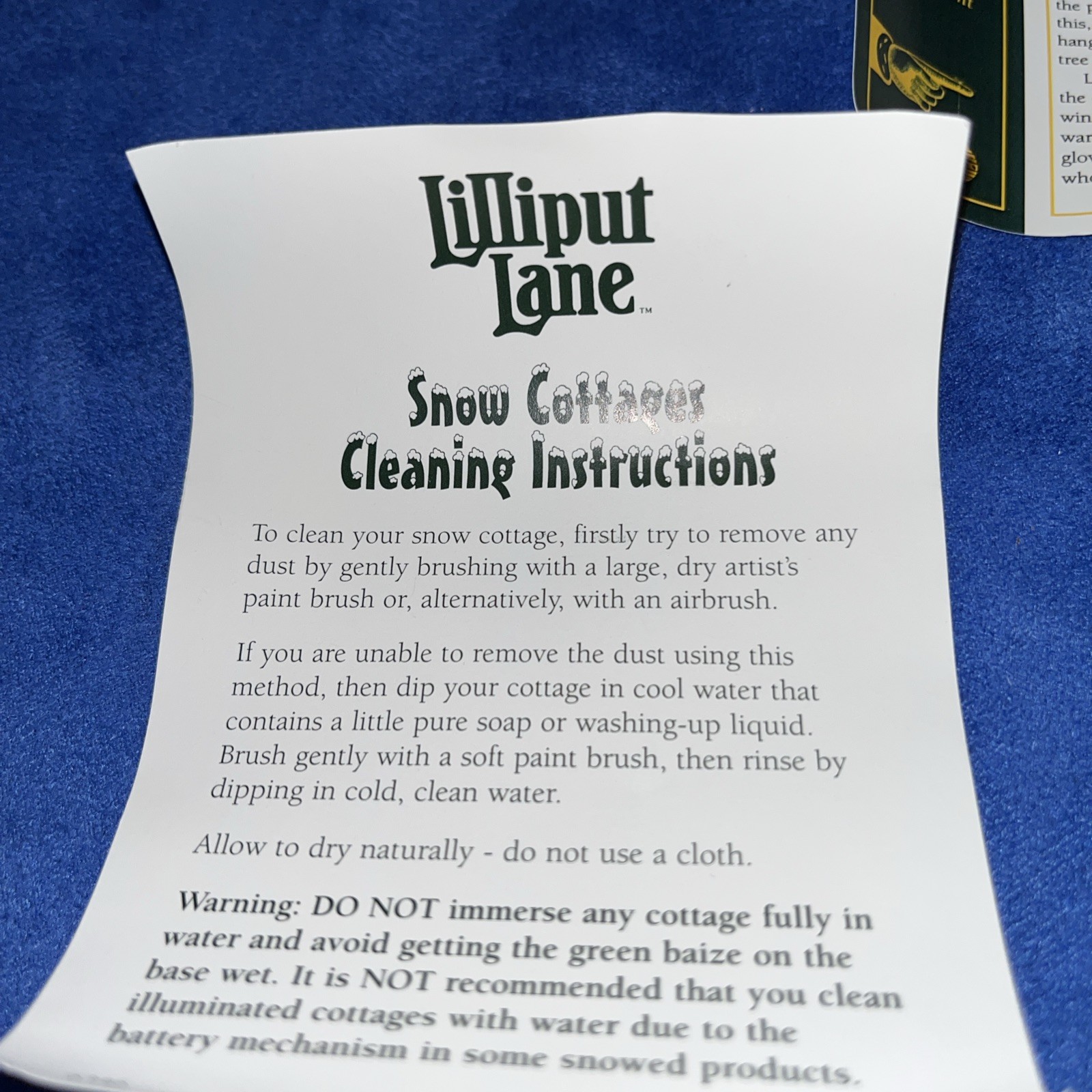 Lilliput Lane Ornament – Christmas Post – L2902 in original box with deed.