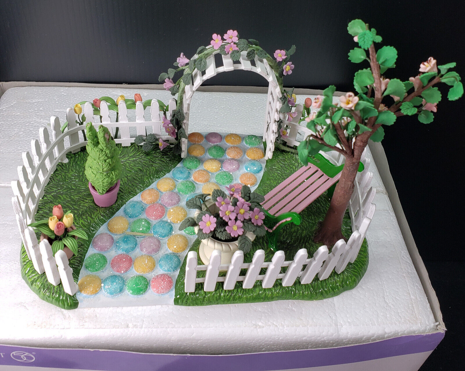 Dept 56 Easter Village ONE HOP WALK Bunny Springtime Park Path Trellis 55160 IOB