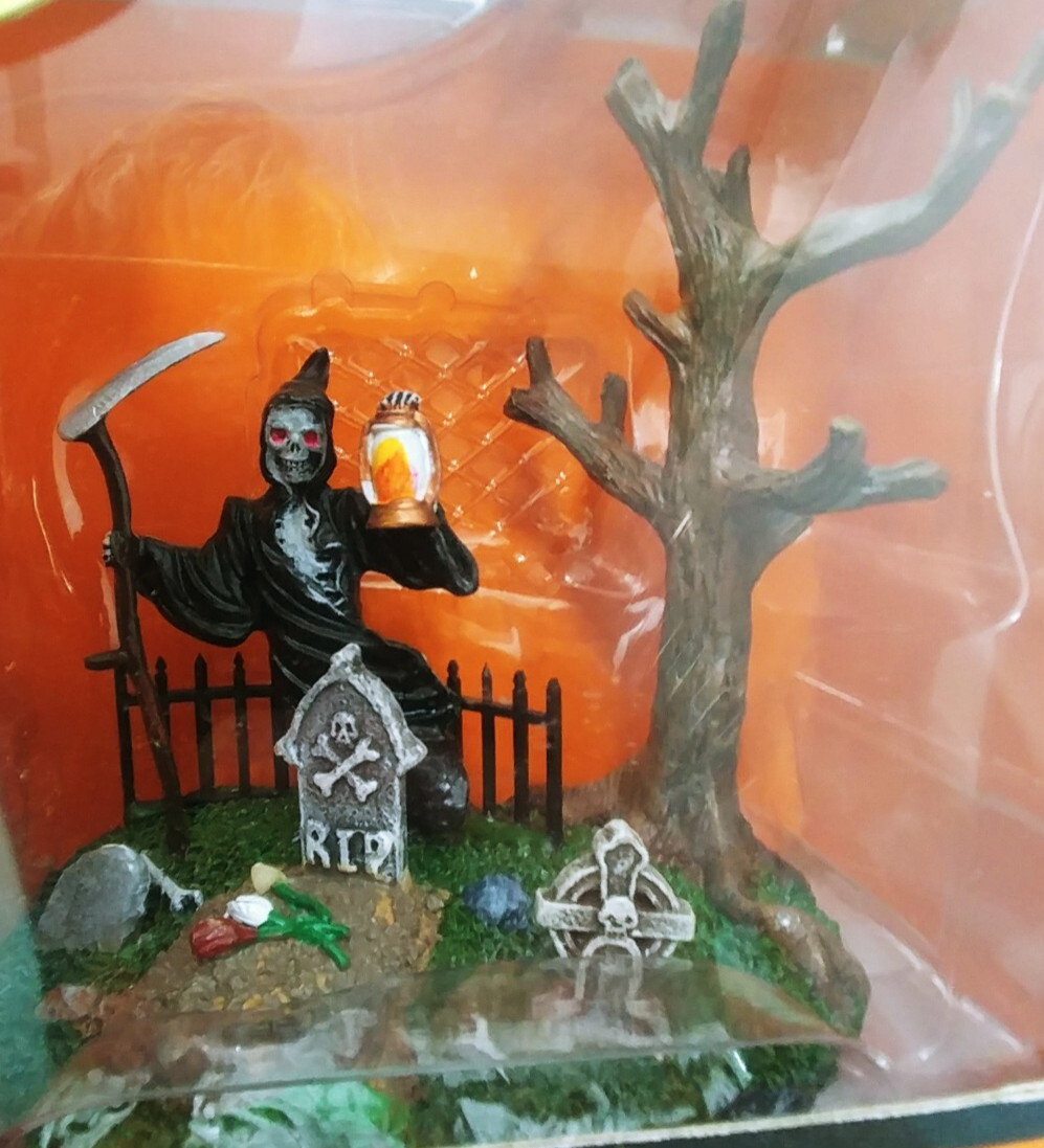Lemax Spooky Town REST IN PEACE Halloween Decoration Skeleton 63555 Retired
