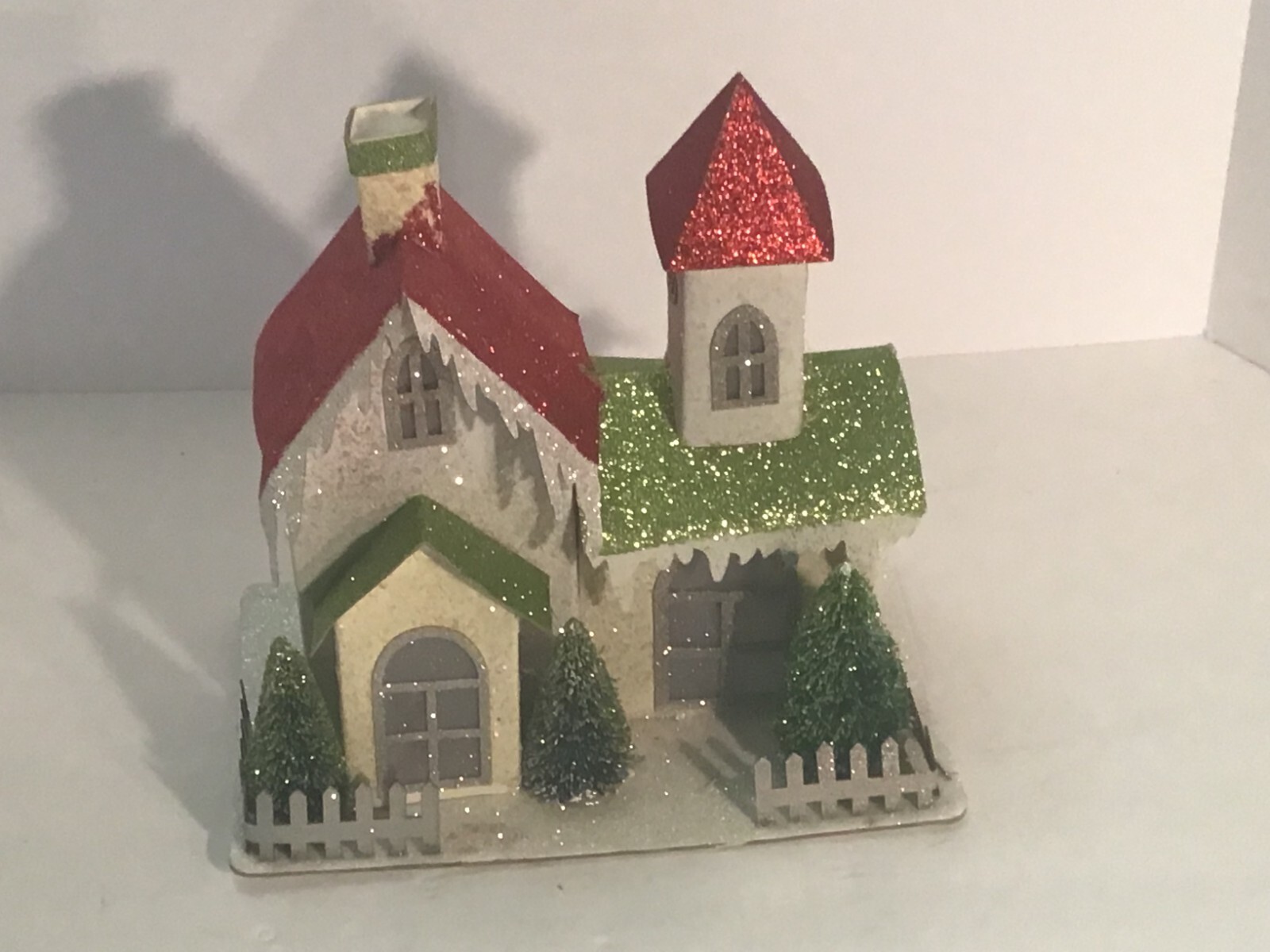 Christmas House Red w Light Glitter Cardboard Bottle Brush Trees Needs battery