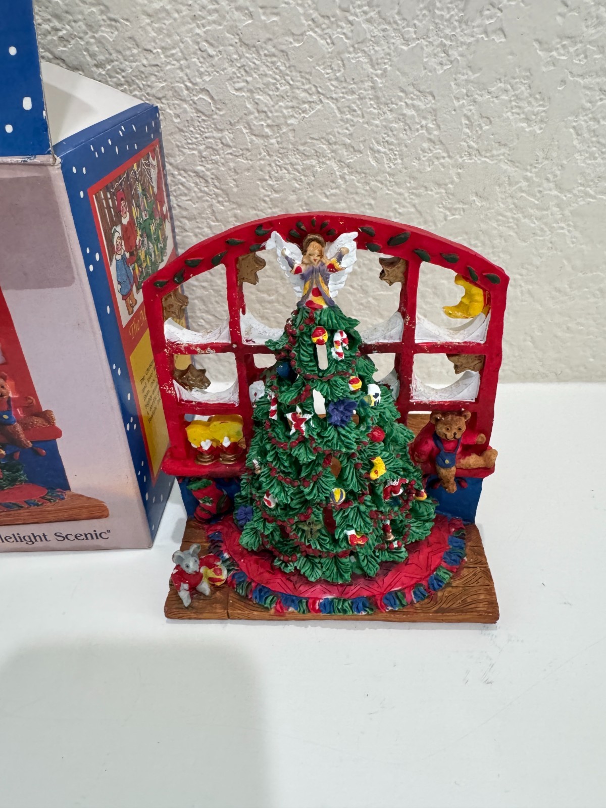1995 Holiday Workshop Christmas Follies Candlelight Scenic Handpainted Holder
