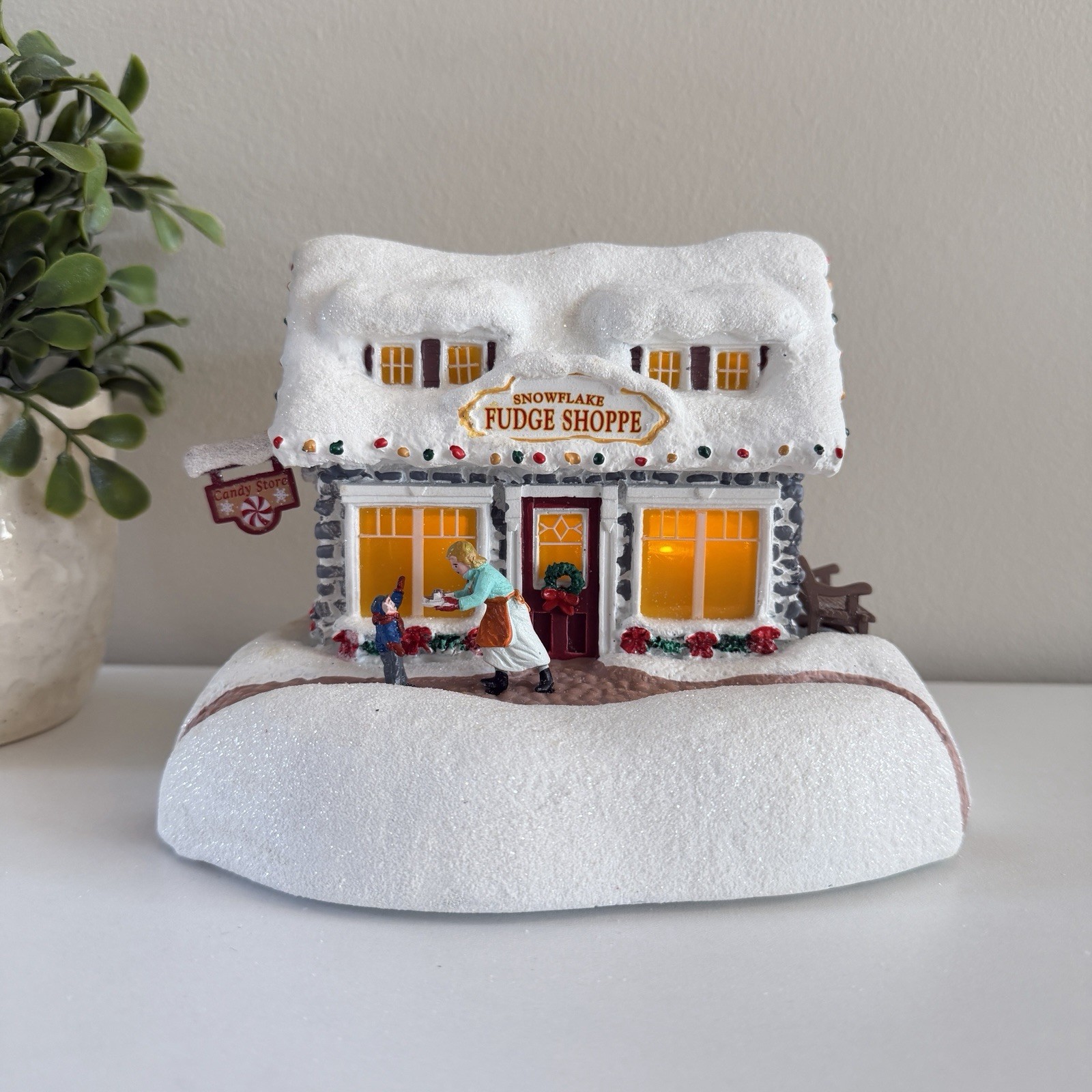 Thomas Kinkade Teleflora 2022 Snowflake Fudge Shoppe Light-Up Collectible