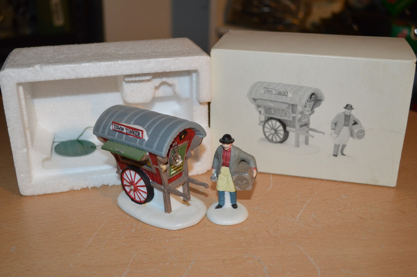 Department 56 Heritage Village “Town Tinker” #5646 MINT IN BOX