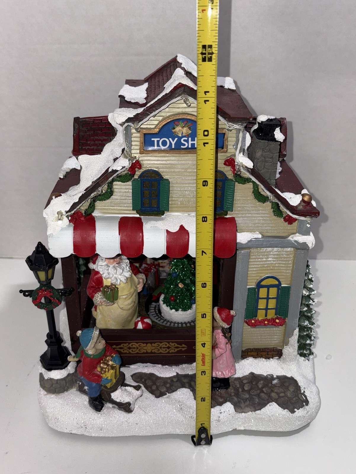 Moments in Time Christmas Village Toy Shop Lights Music Animated *VIDEO*