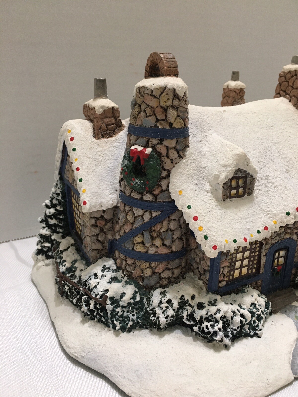 Thomas Kinkade Hawthorne Collection Village Christmas STONEHEARTH RESTAURANT