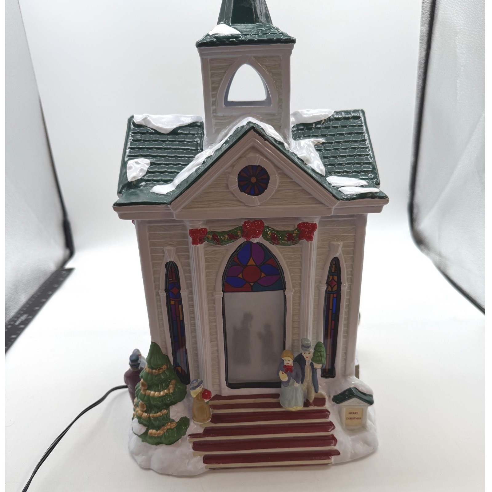 VTG Mr. Christmas Village Church Lighted Animated 1998 choir motion Victorian