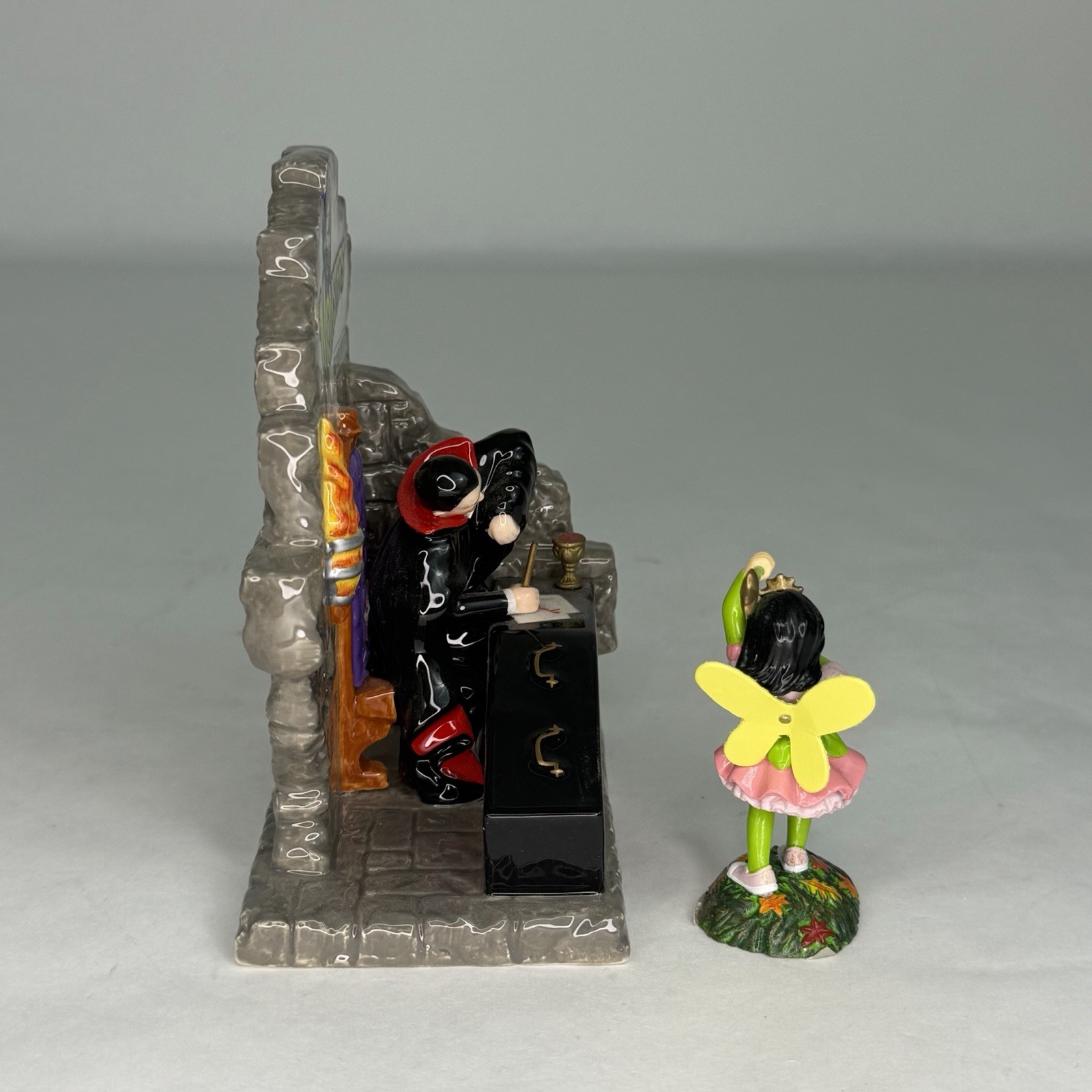 Dept 56 Halloween Monsters Autographs with Dracula 2 Piece Set 799977 Fairy Girl