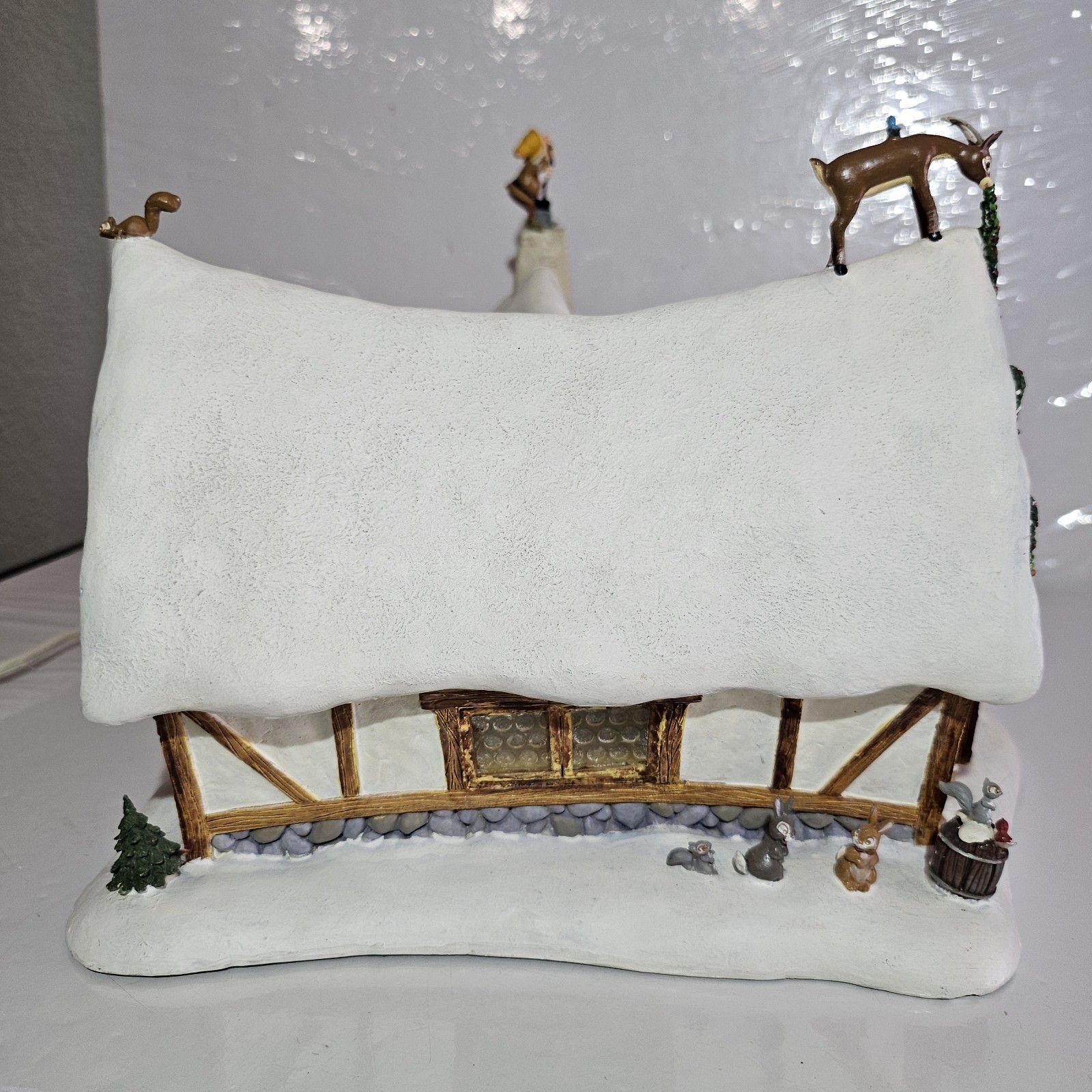 Disney Snow White Seven Dwarfs Cottage Lighted Ceramic Christmas Village