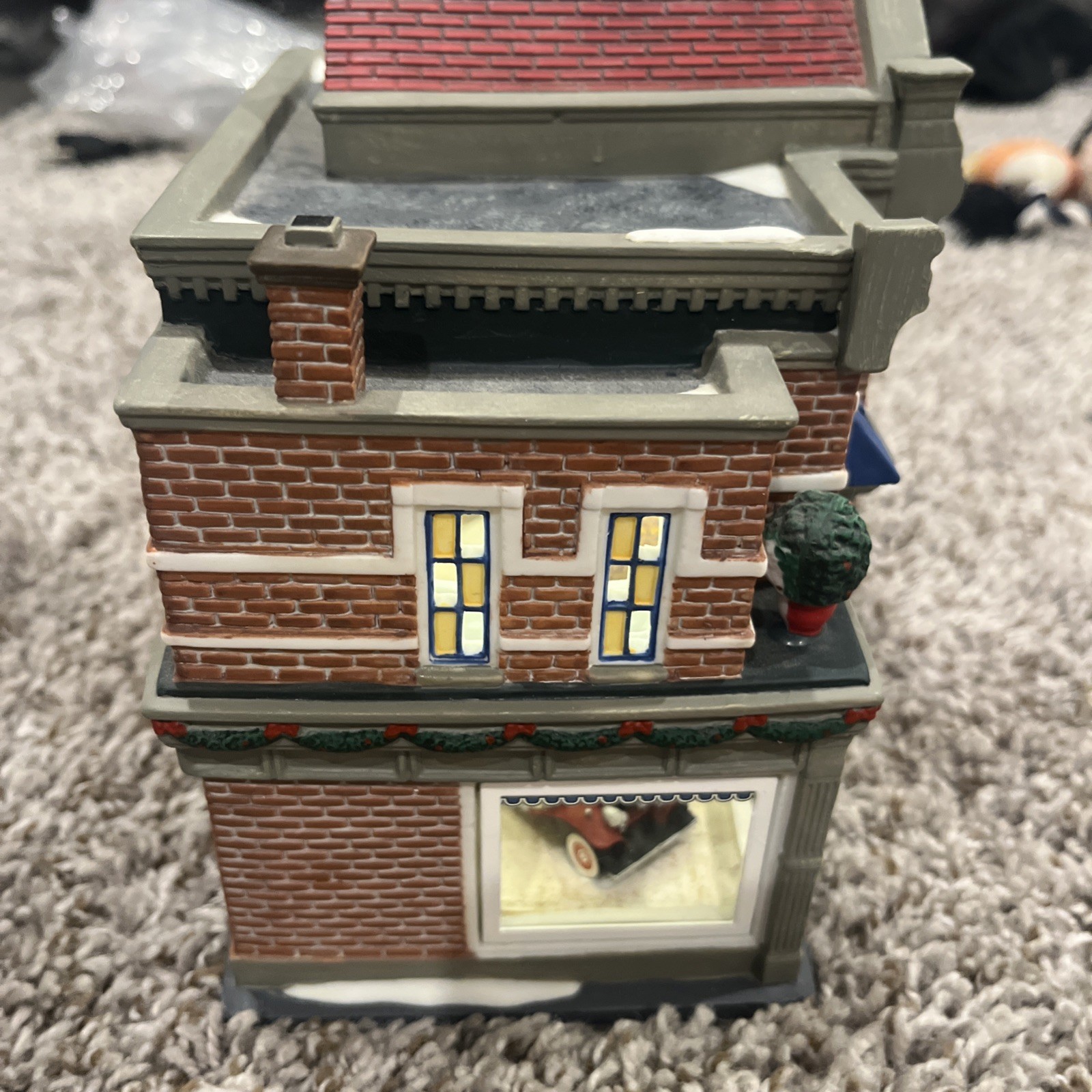 Dept 56 Christmas in the City “Hensley Cadillac & Buick” Shop