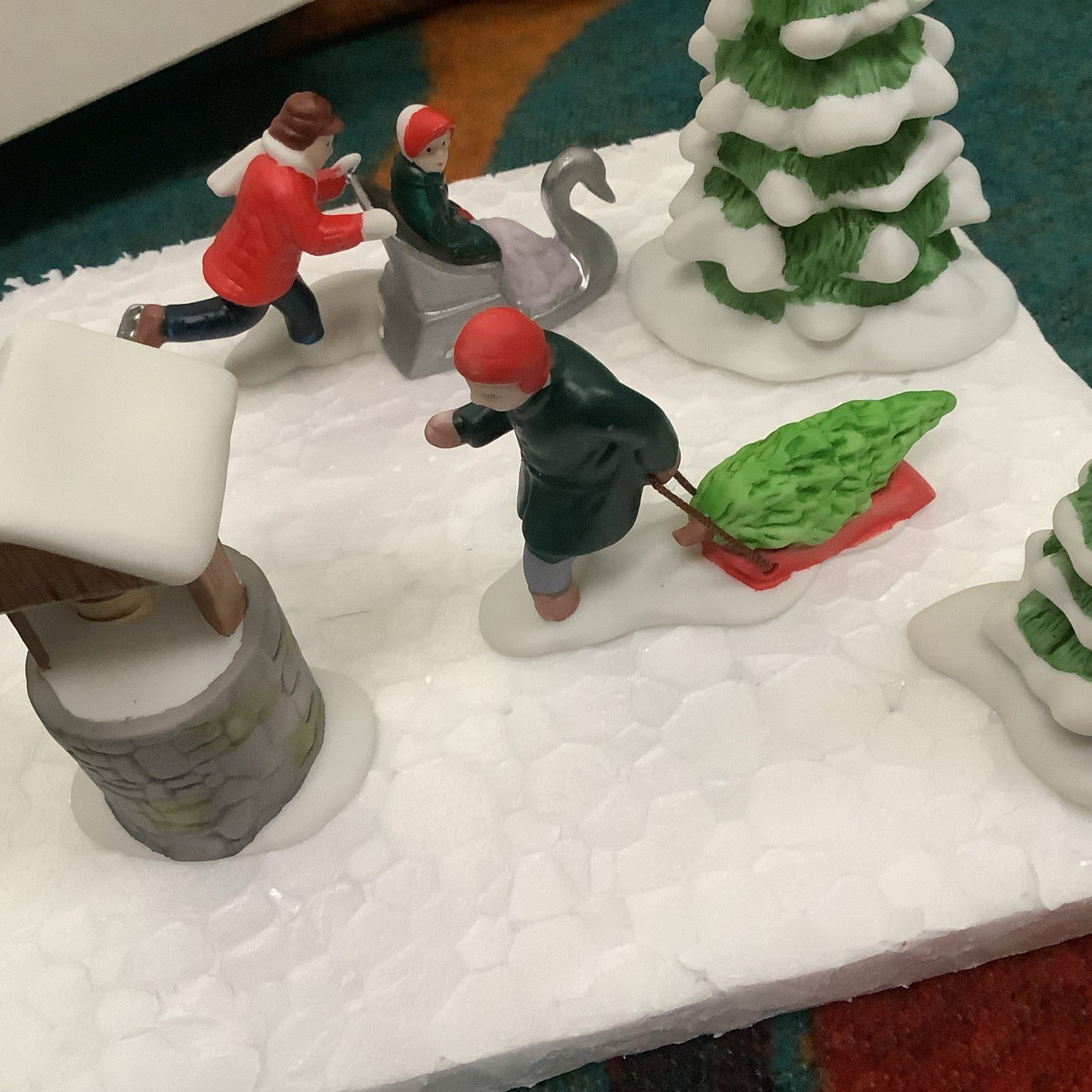 Department 56 Winter Village Accessories Porcelain 5-Piece Set Retired New