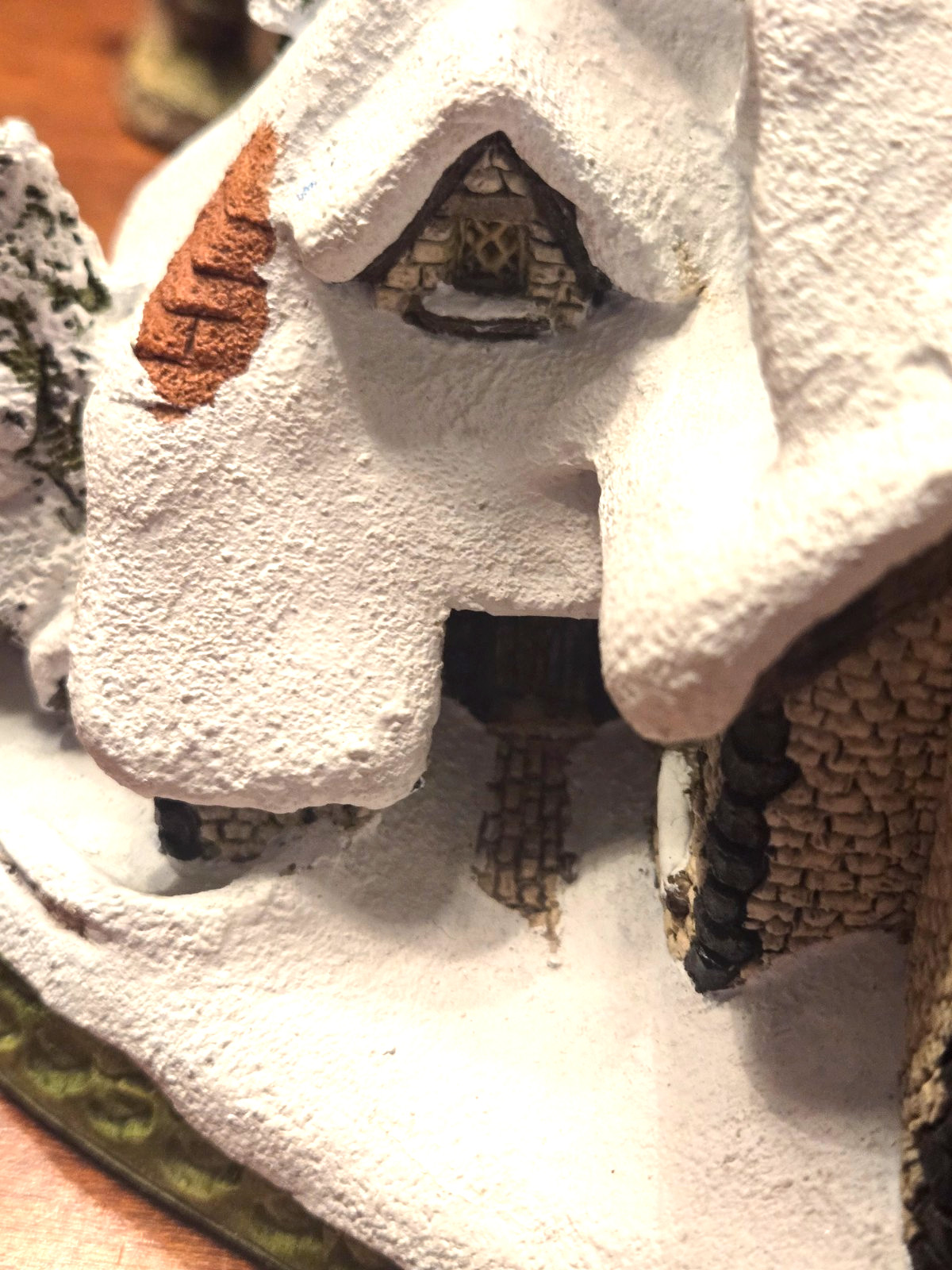 David Winter No Box Handmade Hand Painted Snow Cottage 1984 John Hine LTD