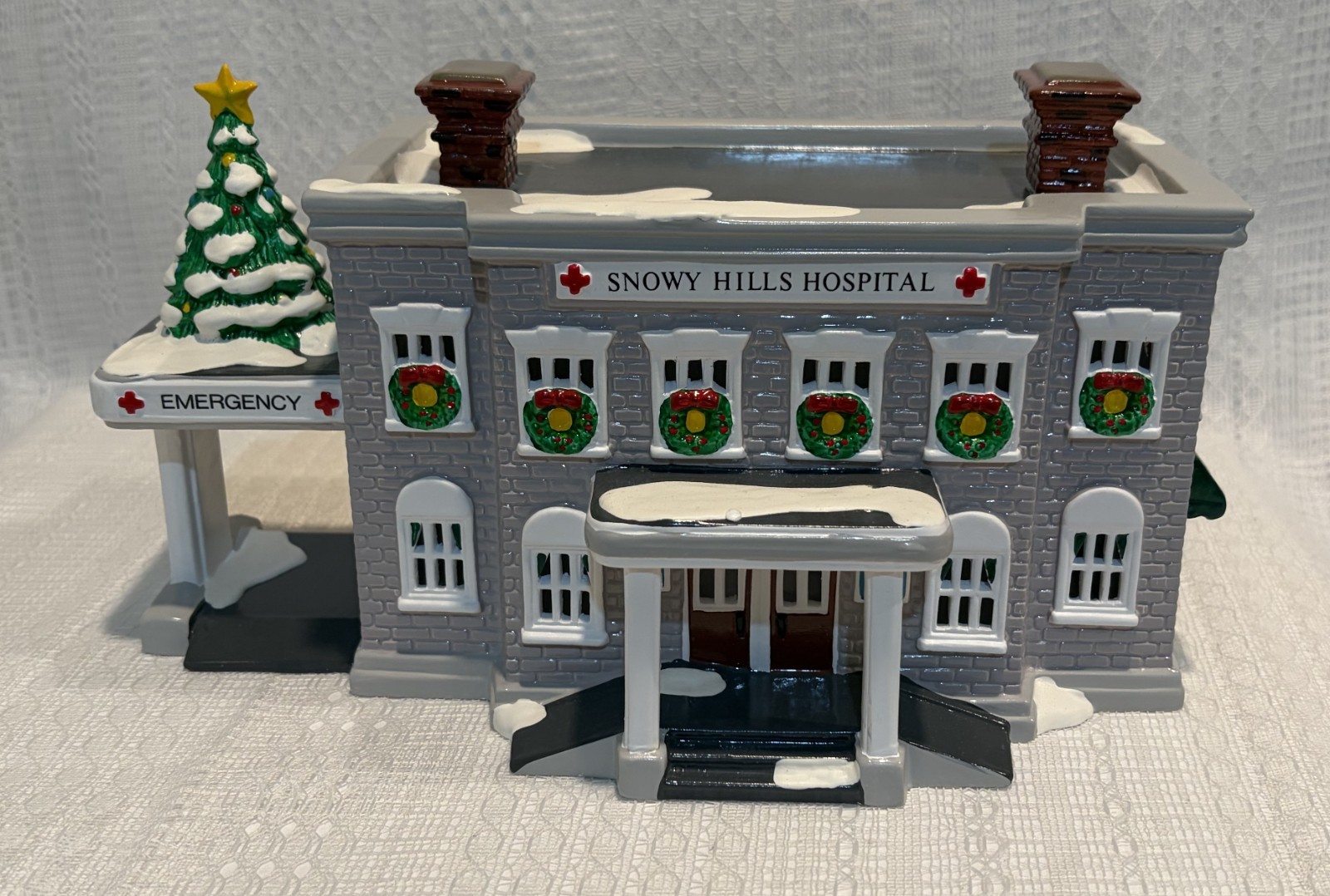 Department 56 Original Snow Village – Snowy Hills Hospital #5448-8
