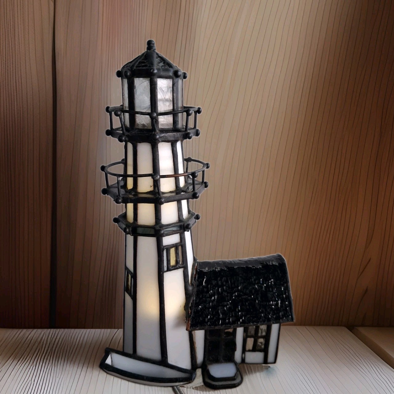 Forma Vitrum The Carolina Light House Stained Glass Lamp Signed And Numbered