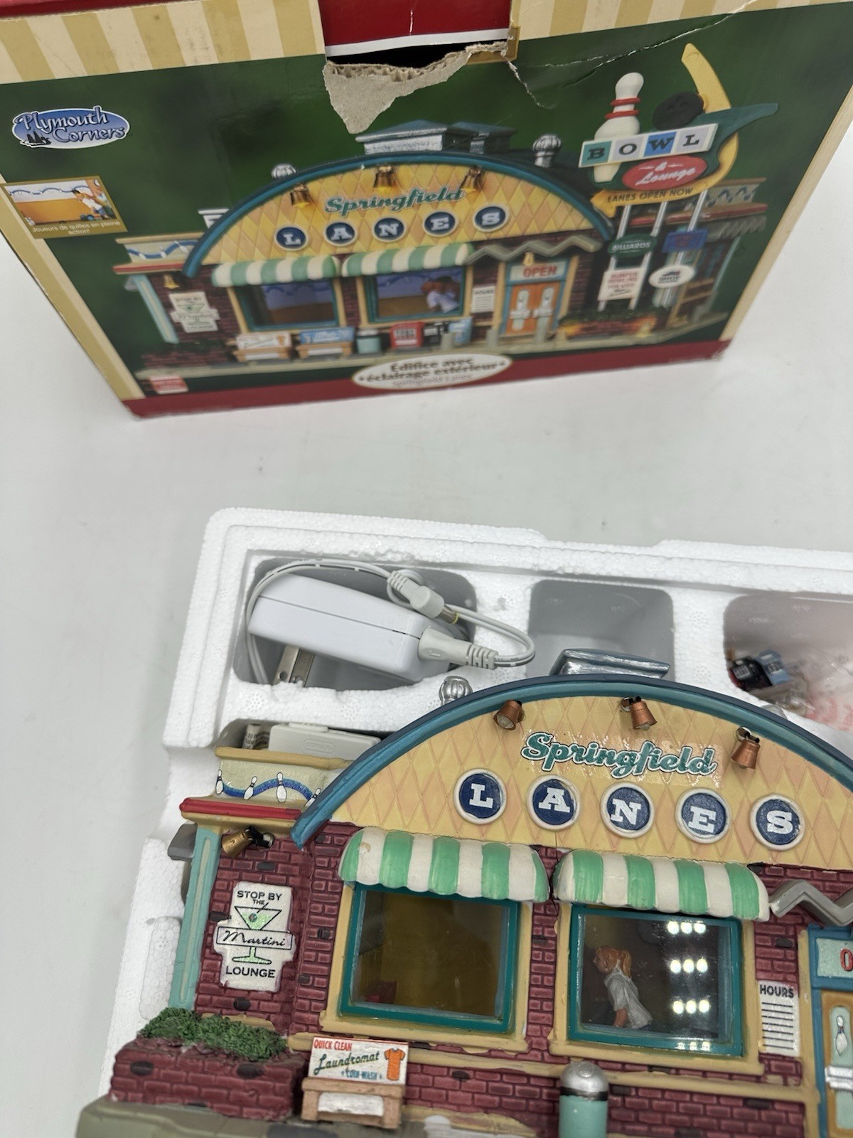 Lemax Springfield Lanes 95817 Bowling Alley Christmas Village 2009