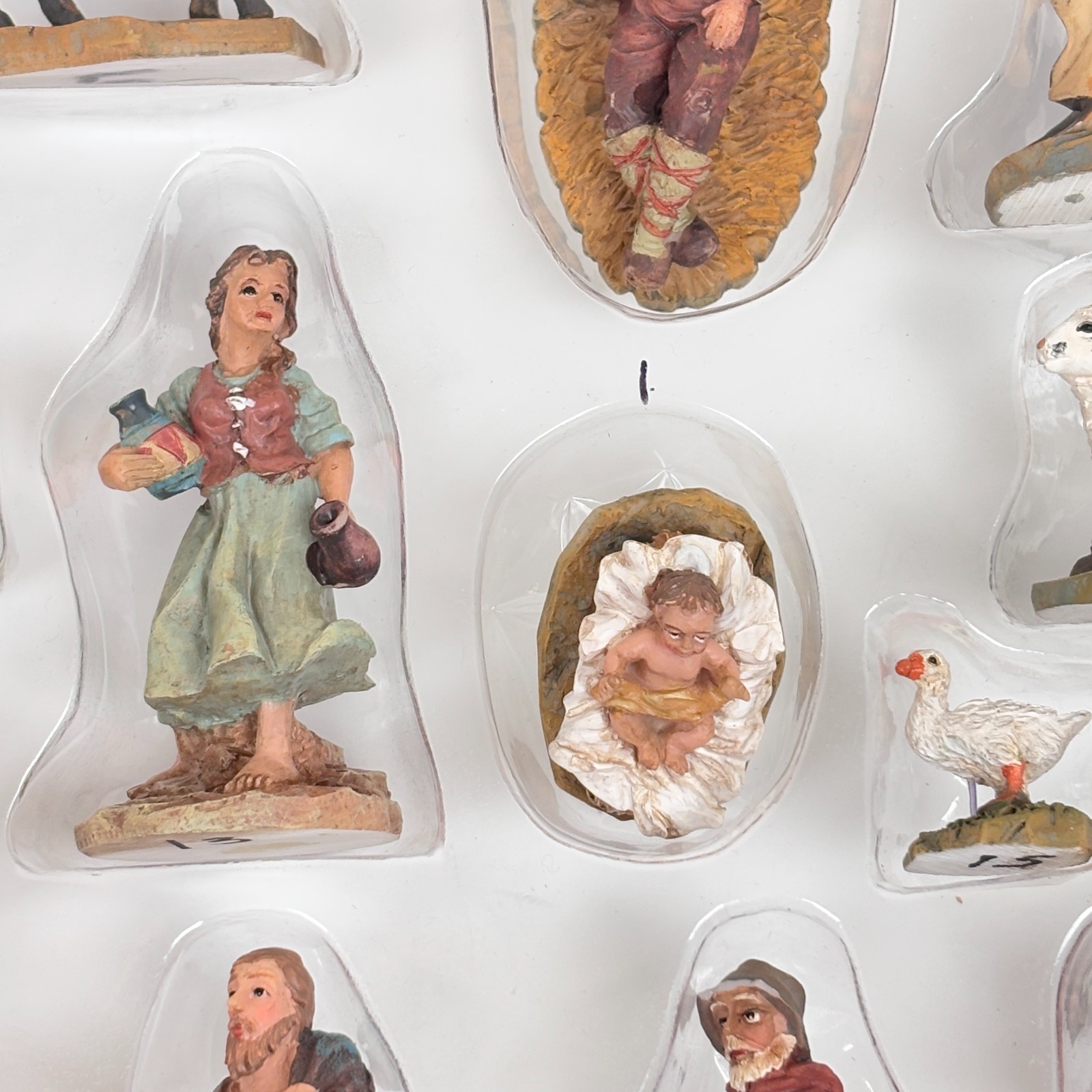 2002 Grandeur Noel Bethlehem Nativity 22 Figures |Free Ship