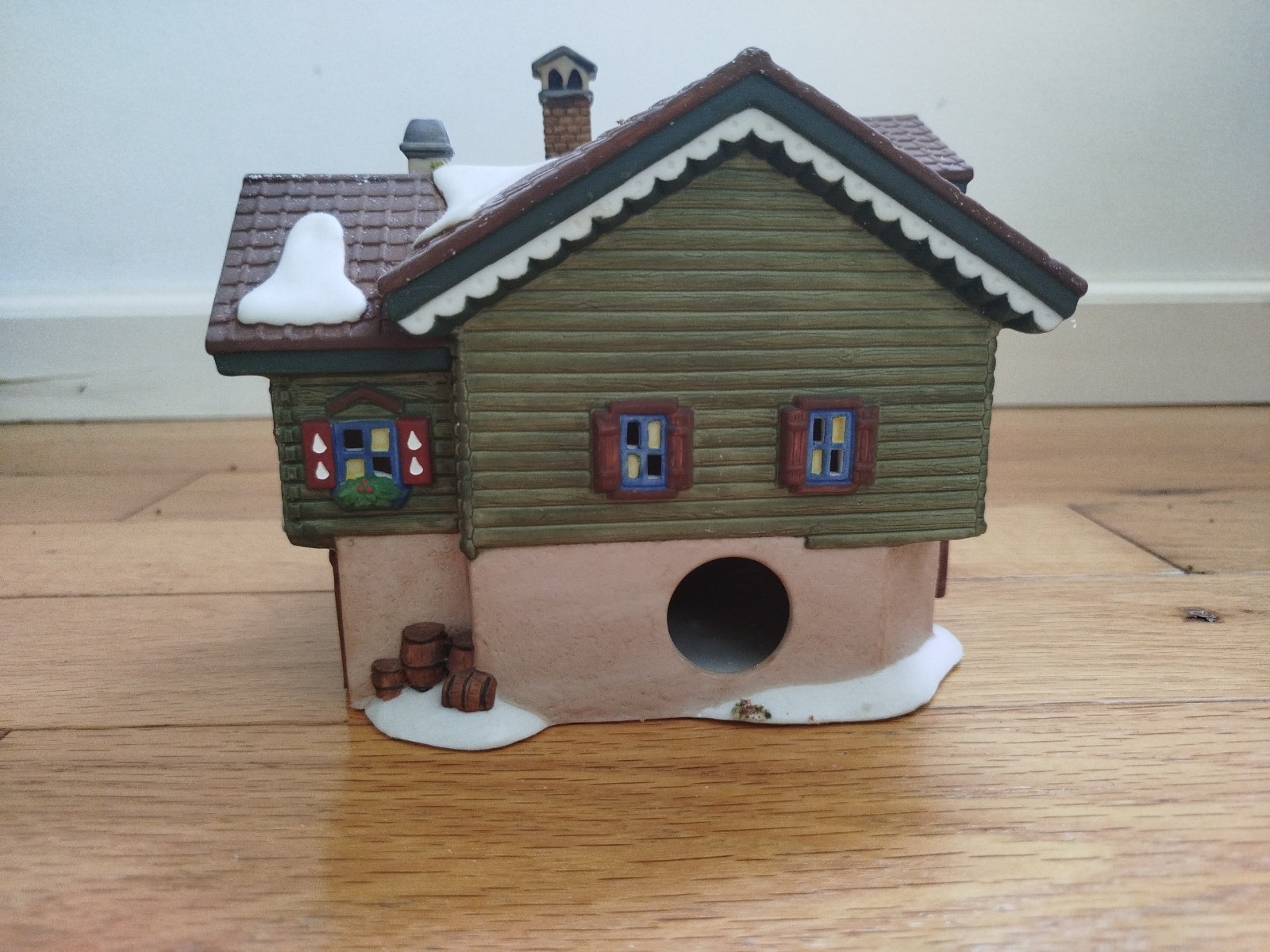 Dept 56 Alpine Village Christmas Sport Laden Heritage Series Department 56120