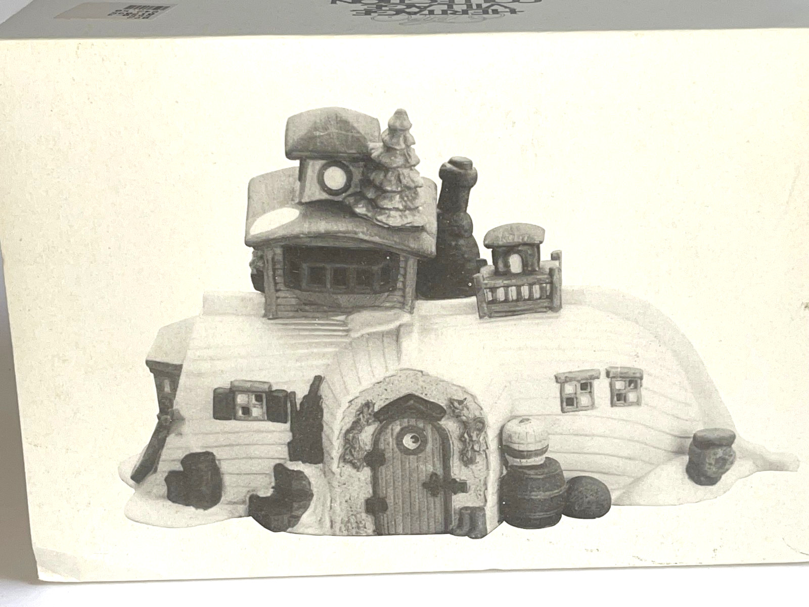 DEPT 56 DICKENS VILLAGE ” DAVID COPPERFIELD PEGGOTT’S SEASIDE COTTAGE. BRAND NEW