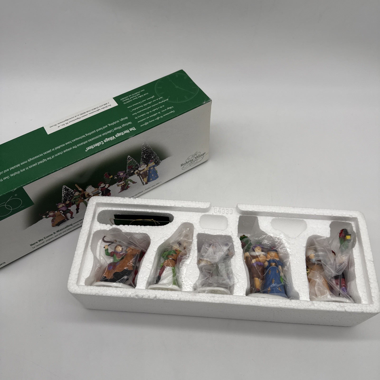 Dept. 56 Dickens Village Accessory, Here We Come A Wassailing 5 Piece Set w/ Box