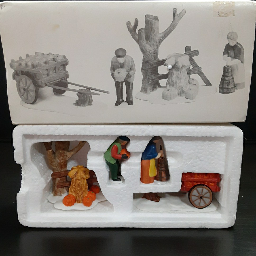 Department 56 Heritage Village – Harvest Time Set of 4 Accessories 5941-2 Autumn