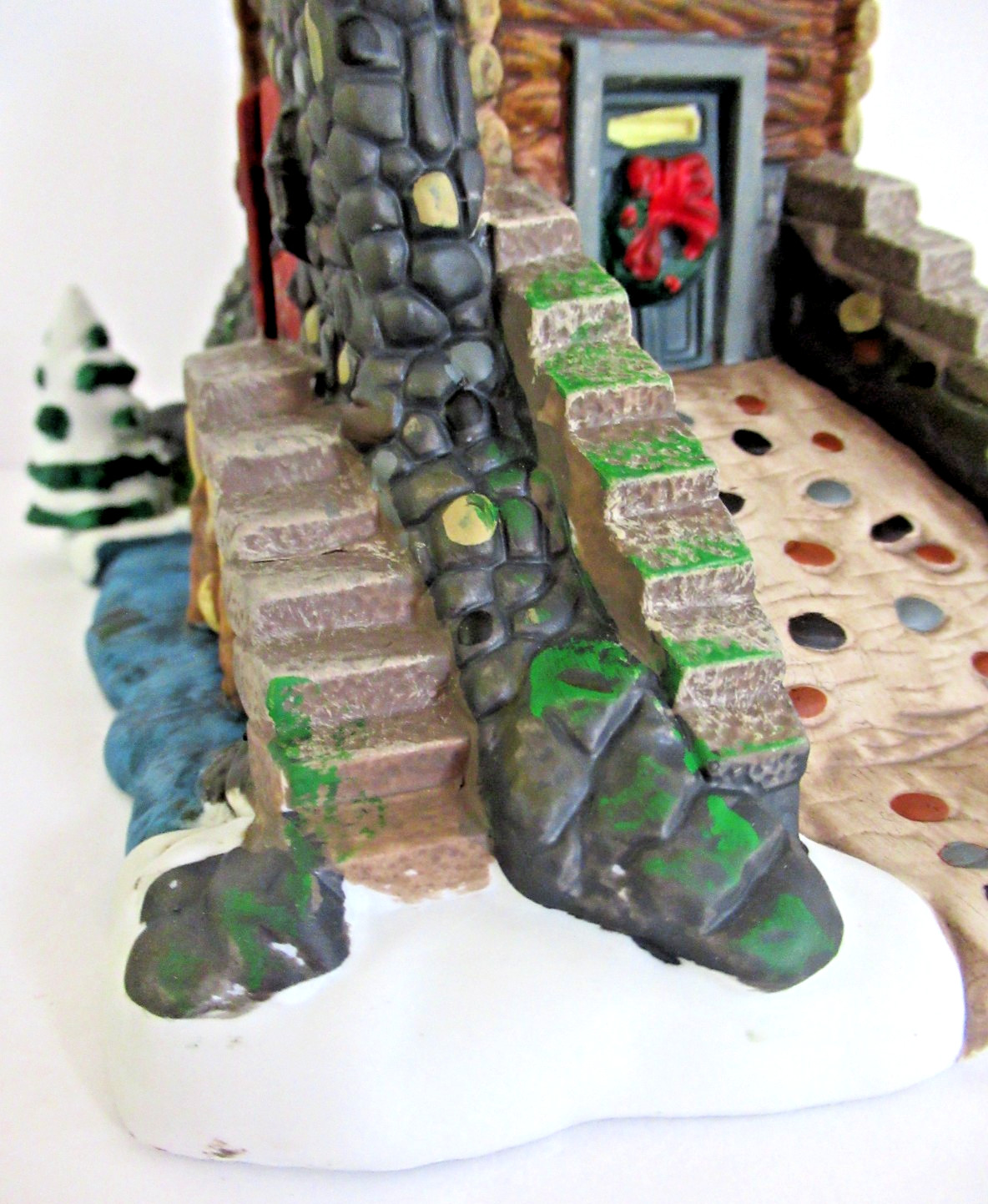 SANTA’S WORKBENCH “STONE BRIDGE WITH HOUSE” ~ (2001) ~ ** VILLAGE ACCESSORY **