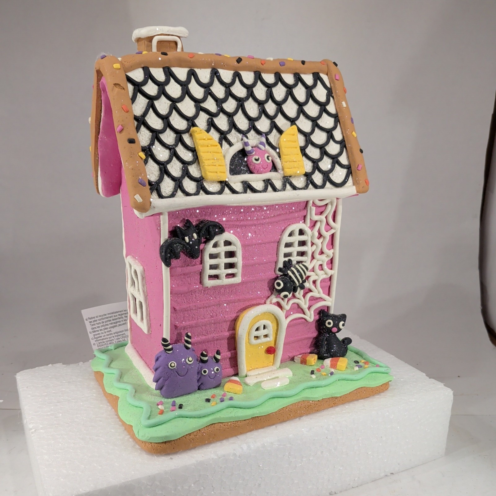 Ghoulish Pink Halloween Gingerbread House Lights up NEW!