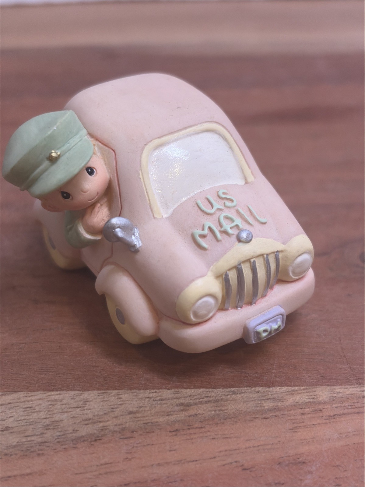 Vintage Precious Moments Special Delivery US Mail Car with Mailman – 2001