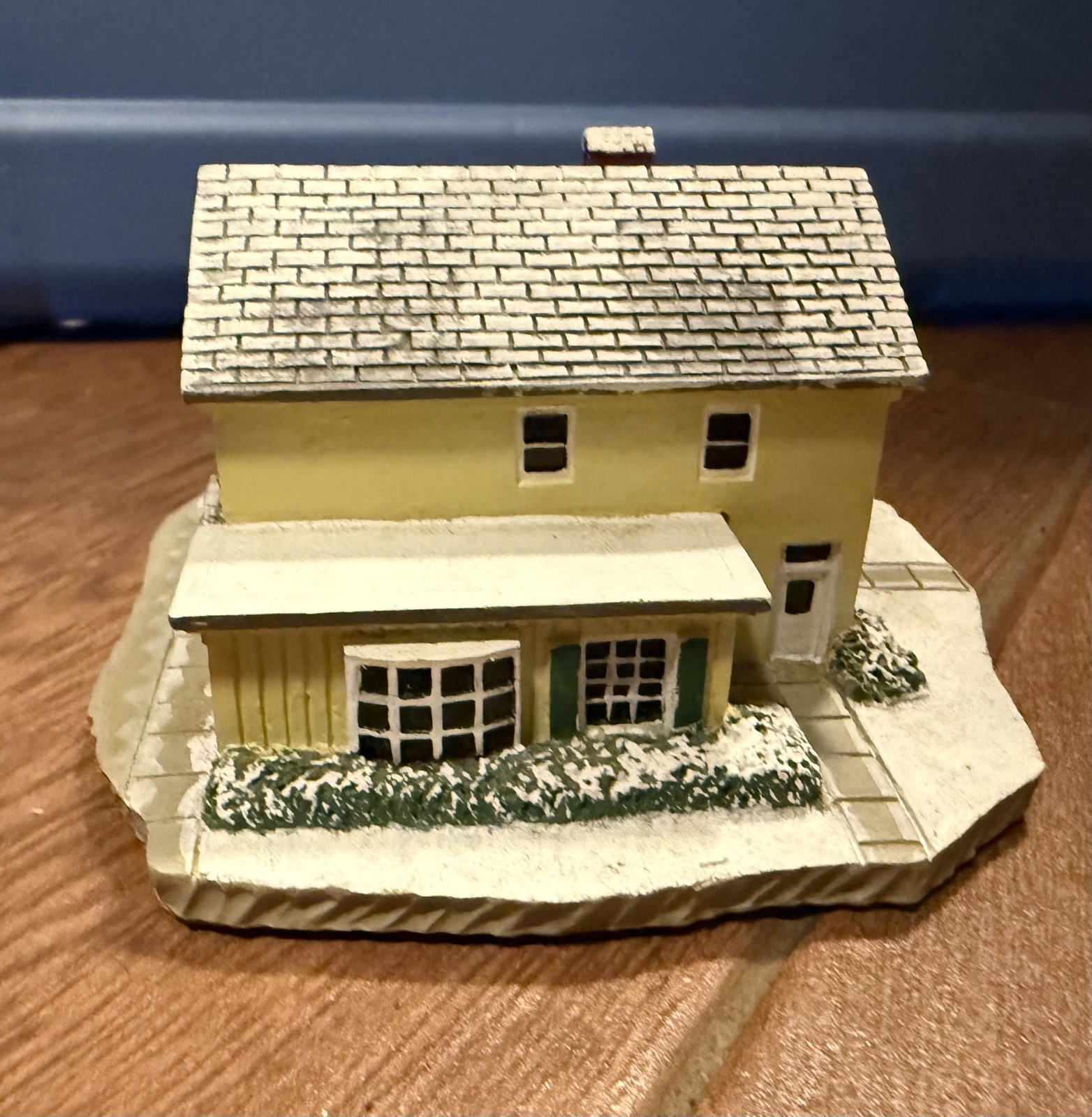 Vintage Rockwell’s Main Street Christmas Village The Country Store Rhodes.